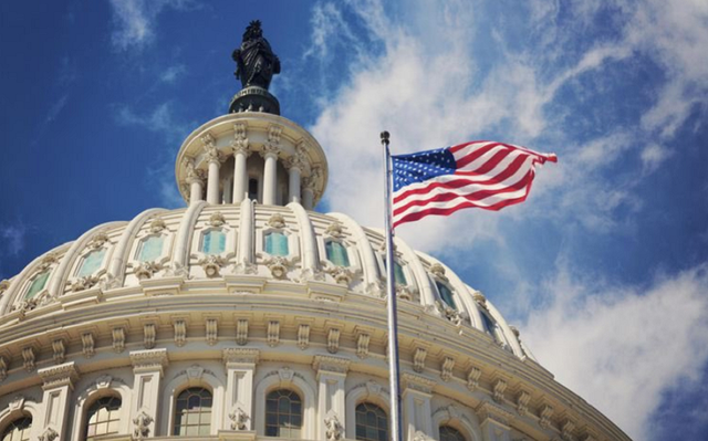 Congresul SUA aprobă lege care îi oferă lui Trump puterea de a sancționa Rusia și partenerii energetici