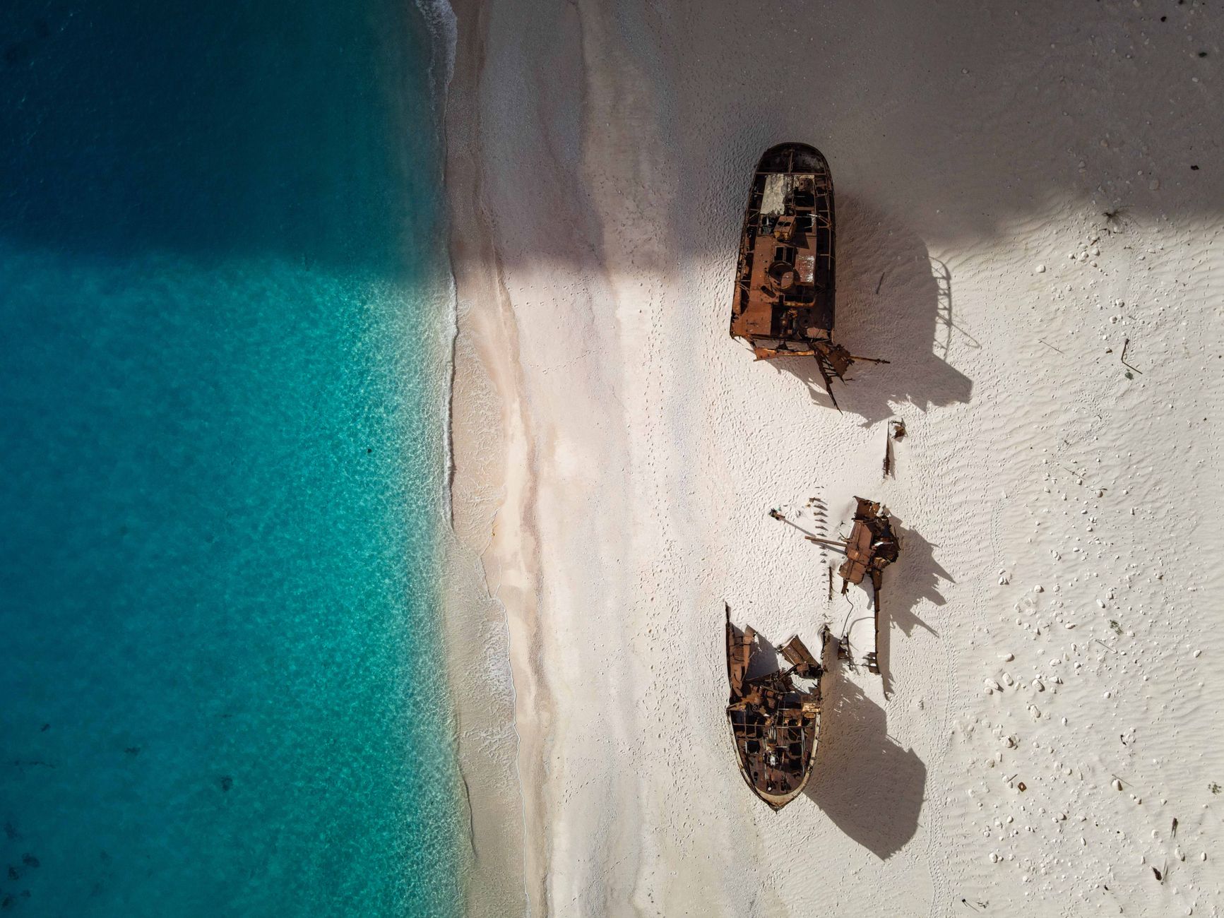 Polonia investighează descoperirea fragmentelor unei drone pe o plajă de la Marea Baltică