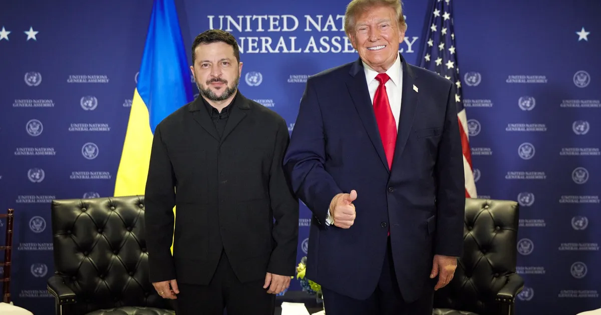 Zelenski critică poziția lui Trump: Este dureros când liderul SUA se situează de partea Rusiei