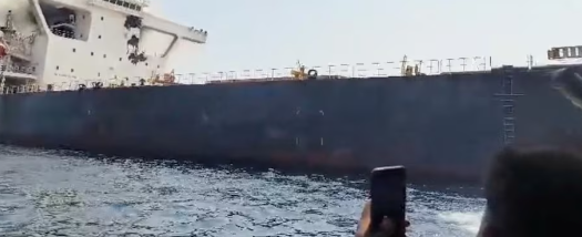 Escaladare în Golful Persic: Două nave comerciale au fost scufundate după atacuri cu proiectile iraniene