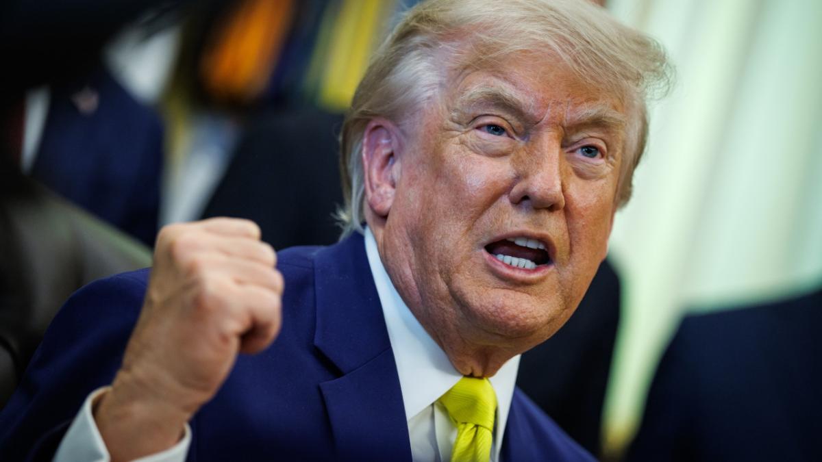 Donald Trump critică dur deciziile lui Zelenski: Este mai ușor să lucrezi cu Putin