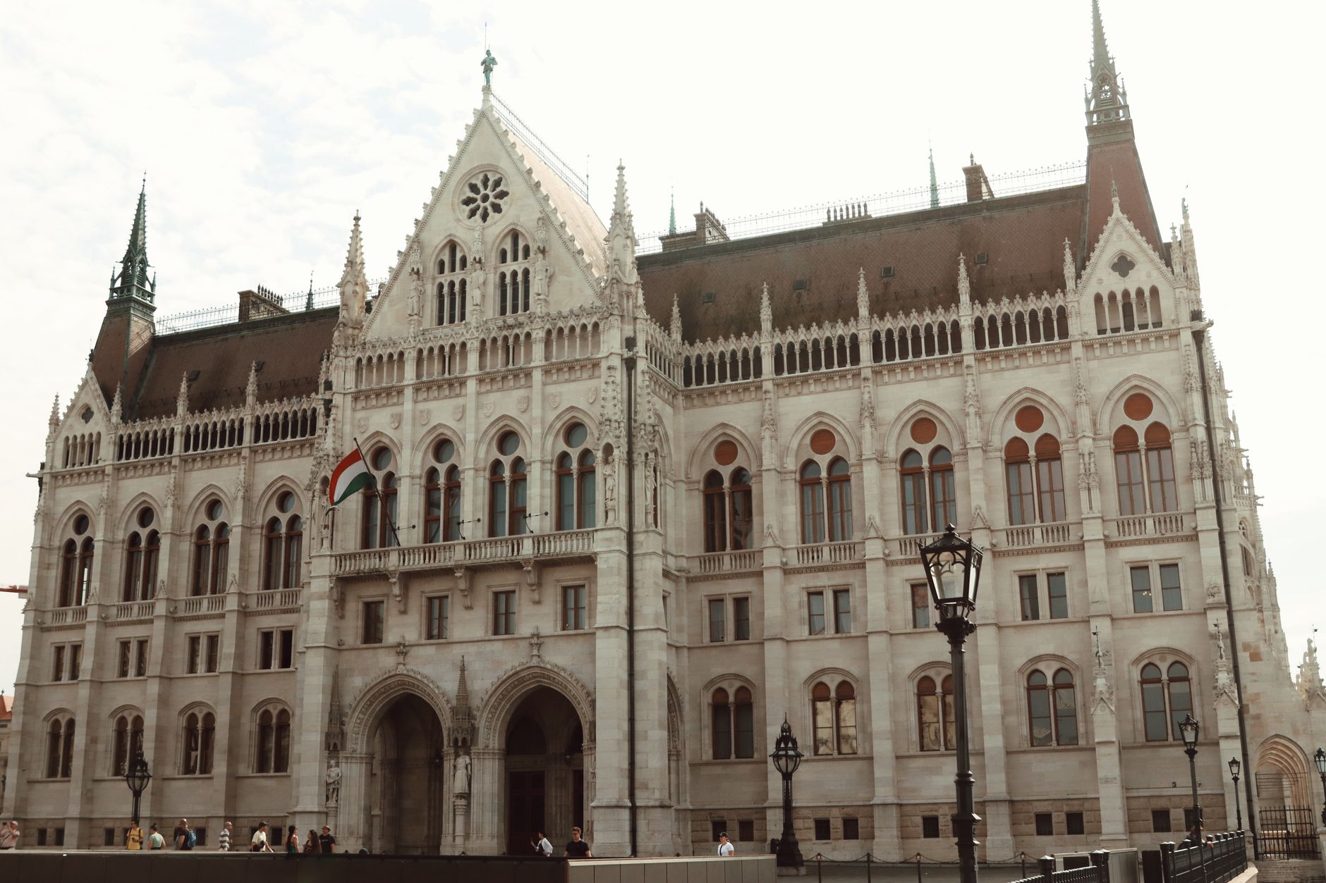 Posibilă vizită a lui Volodimir Zelenski la Budapesta pe fondul relaxării tensiunilor diplomatice cu Ungaria