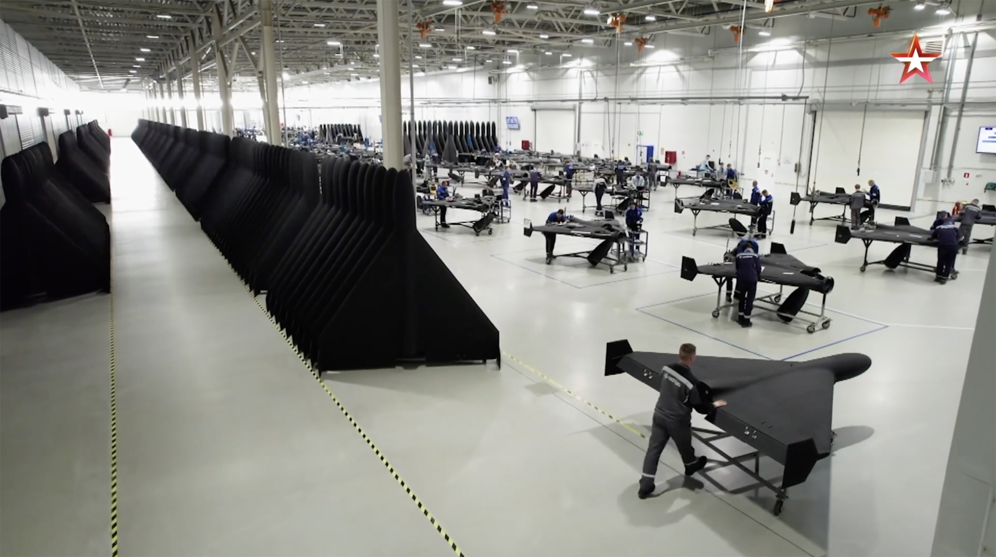 Muncitori nord-coreeni în Rusia: Producția de drone și finanțarea programelor de armament