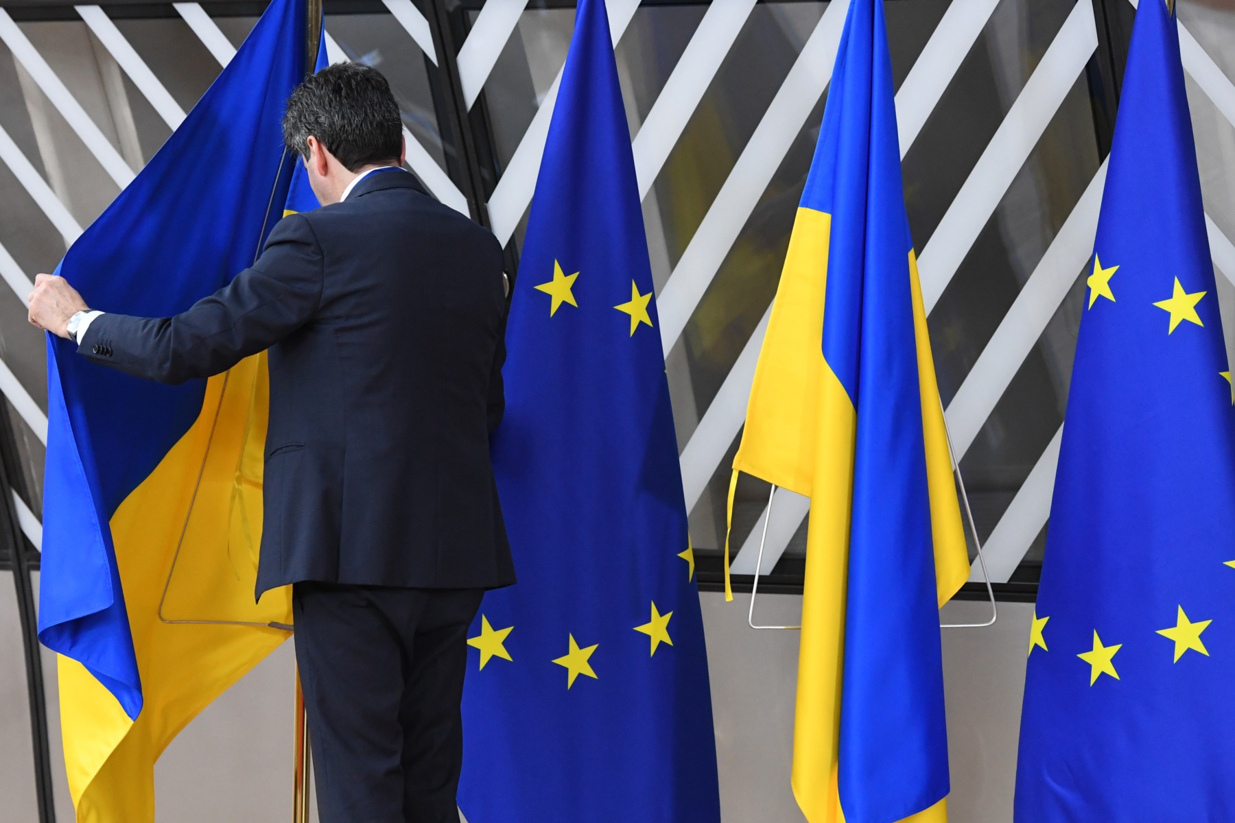 Zelenski solicită Uniunii Europene încă 70 de miliarde de euro pentru finanțarea războiului cu Rusia