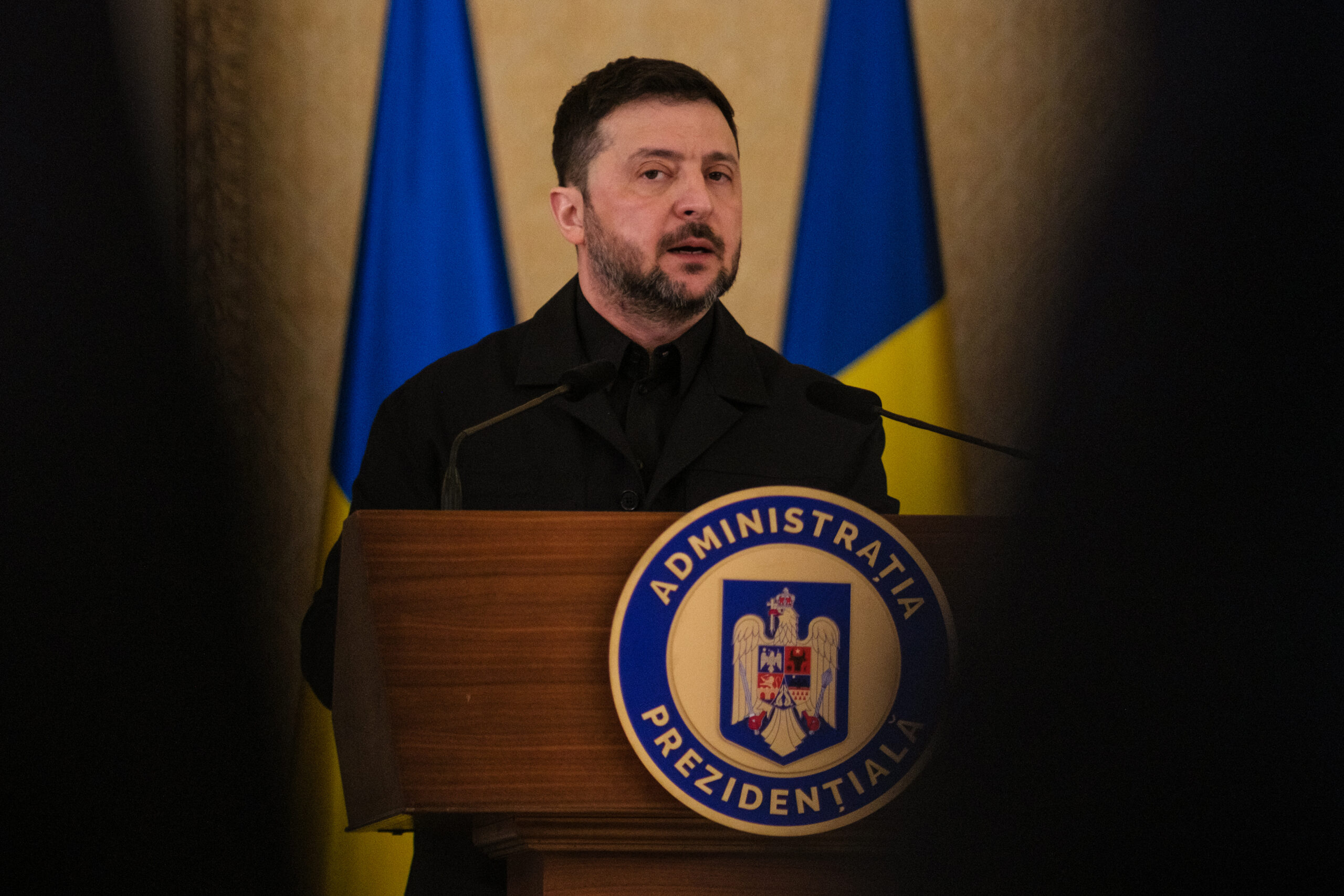 Zelenski a refuzat să răspundă direct la întrebarea despre utilizarea sa ca țap ispășitor de către Trump