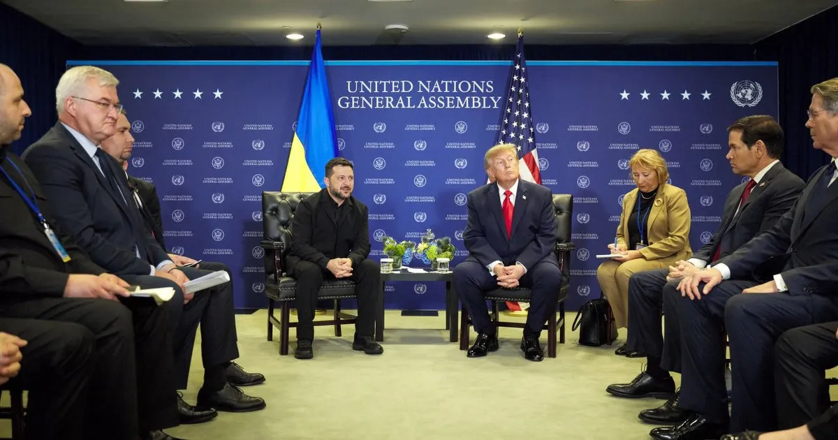 Donald Trump îl critică dur pe Volodimir Zelenski: „Nu este o persoană cu care să putem colabora”