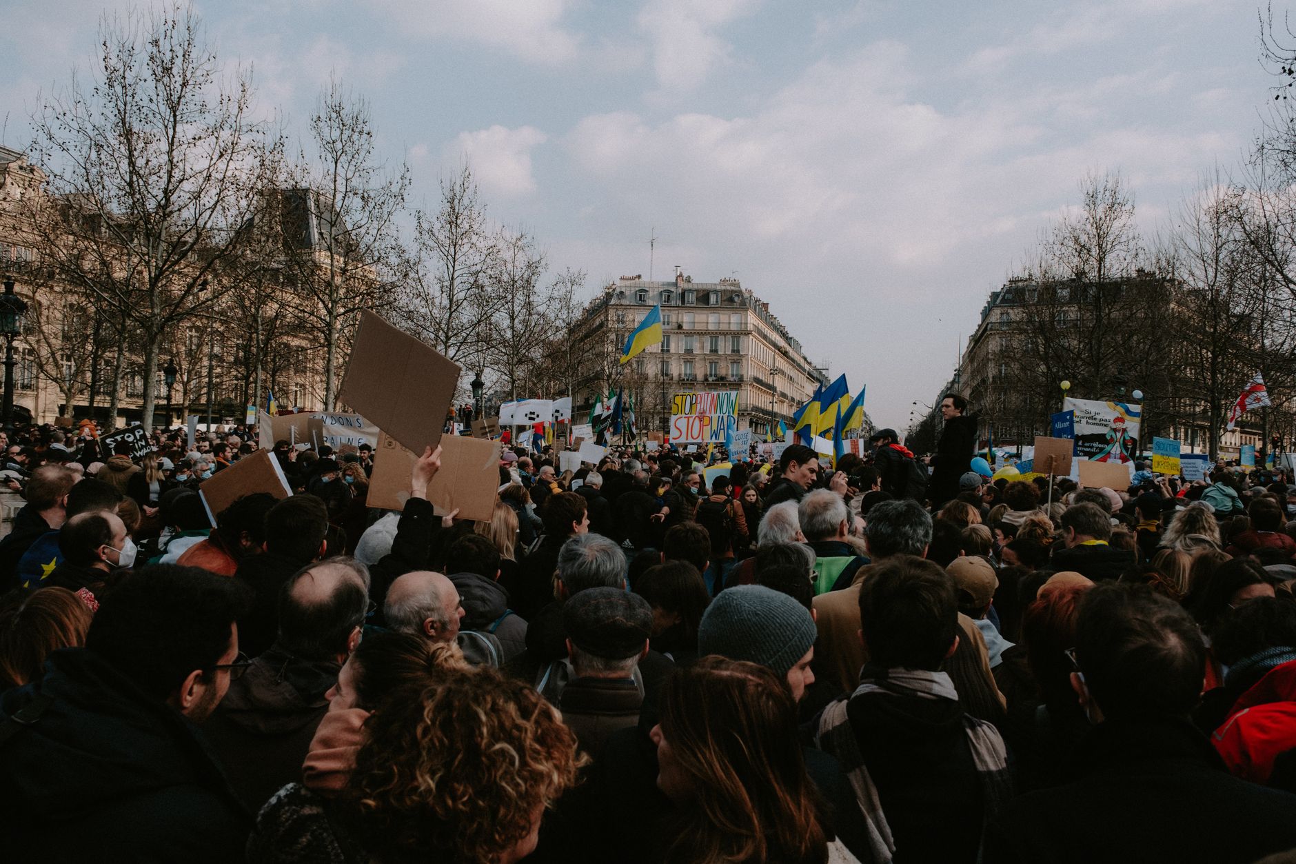Proteste la Kiev: locuitorii cer demisia primarului Vitali Klitschko pe fondul crizei de infrastructură