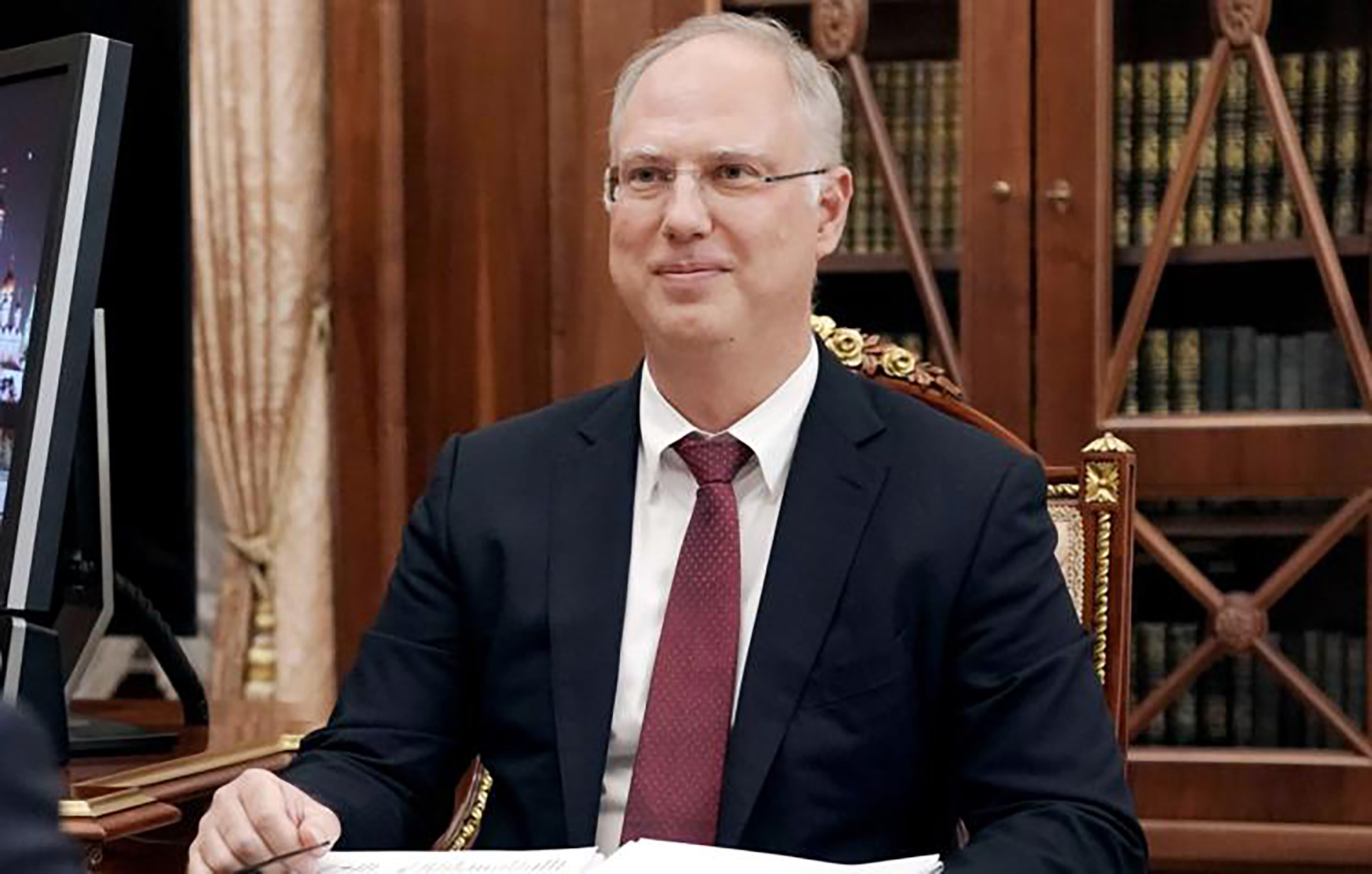 Moscova salută suspendarea sancțiunilor americane, în timp ce Zelenski avertizează că presiunea asupra Rusiei scade