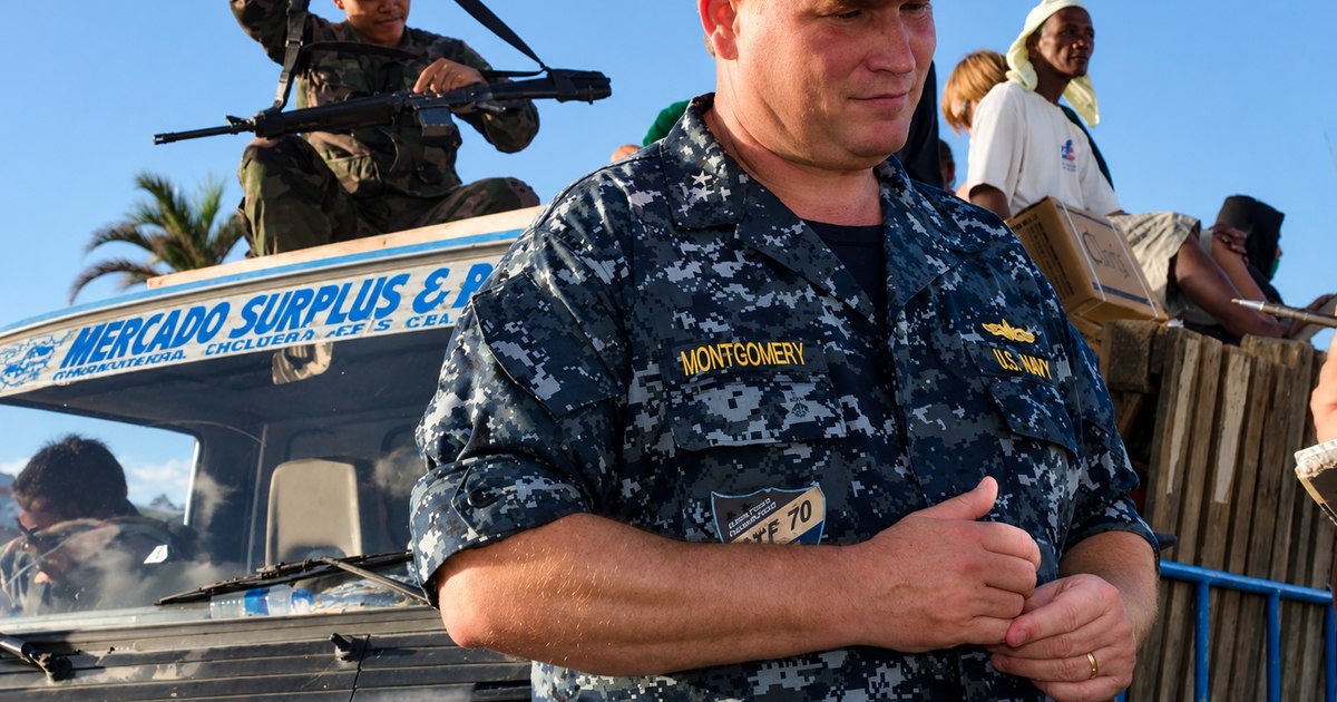 Amiralul Mark Montgomery avertizează: Rusia va folosi războiul hibrid pentru a destabiliza Flancul Estic al NATO