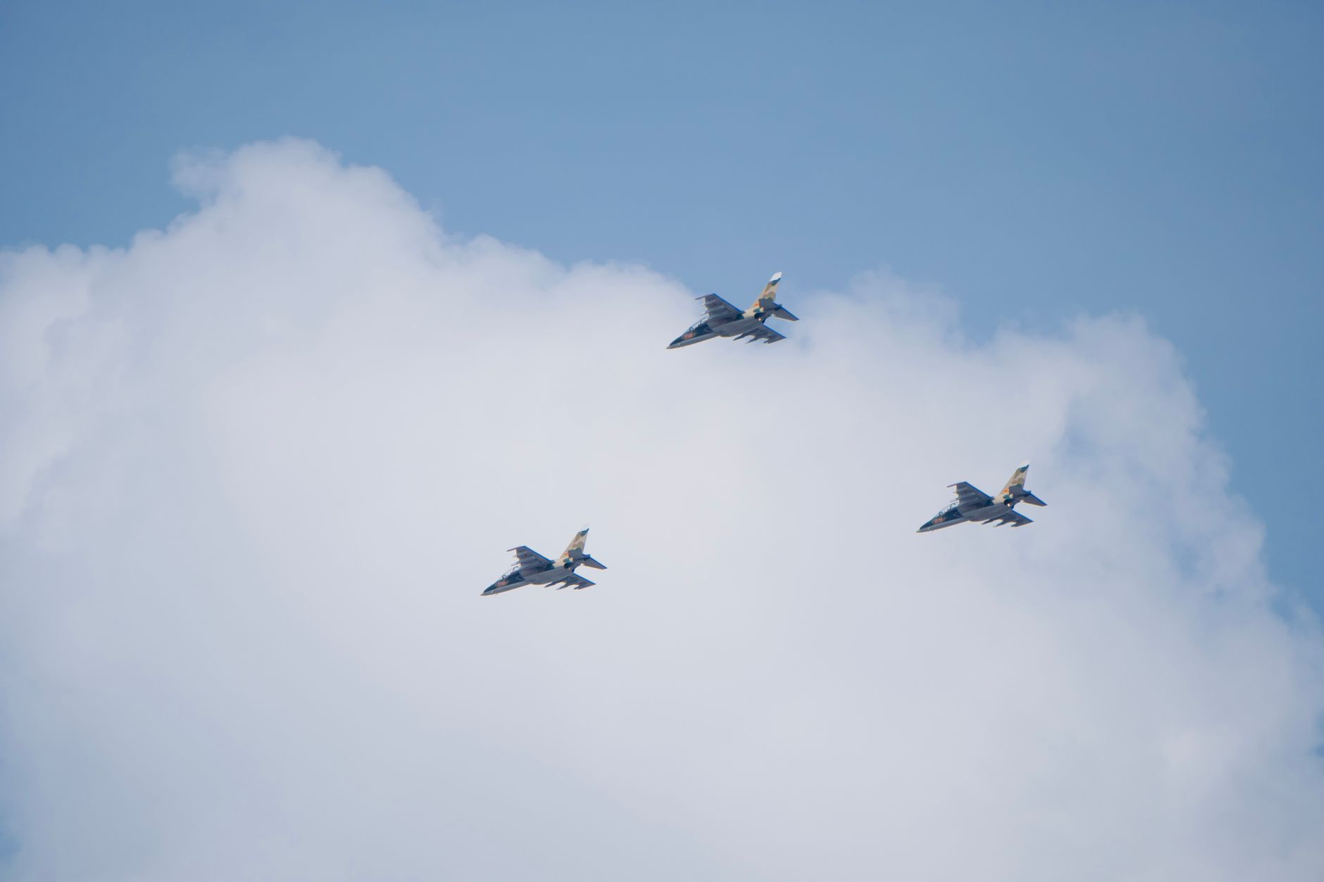 Alertă de securitate în Lituania: Mobilizarea forțelor NATO după detectarea unui obiect zburător necunoscut