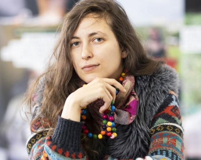 Artistă rusă descrie tortura și condițiile de detenție din închisorile lui Putin după schimbul de prizonieri