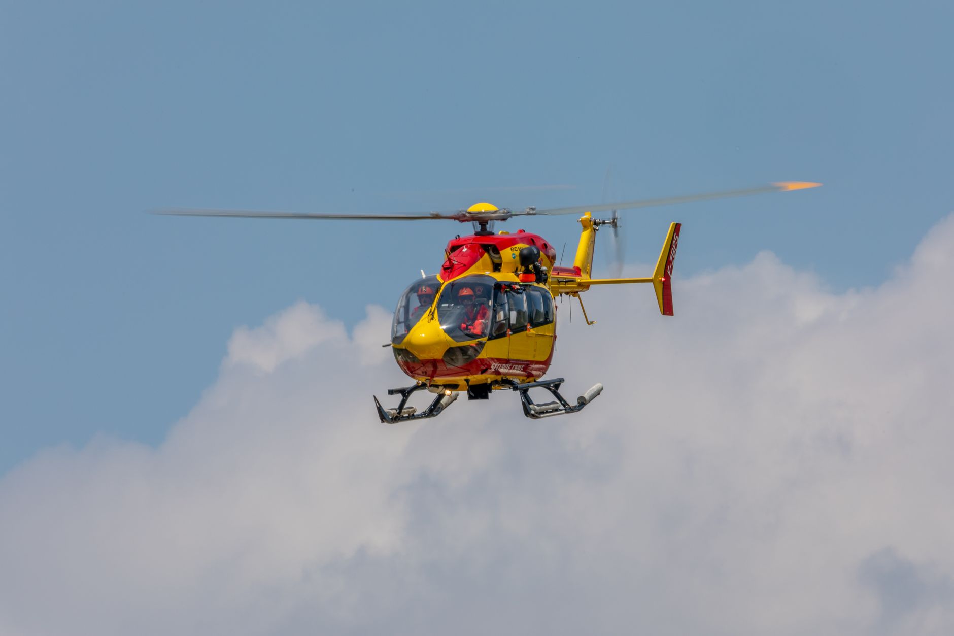 Misiune istorică pe frontul din Ucraina: Un soldat rănit a fost evacuat cu o dronă aeriană