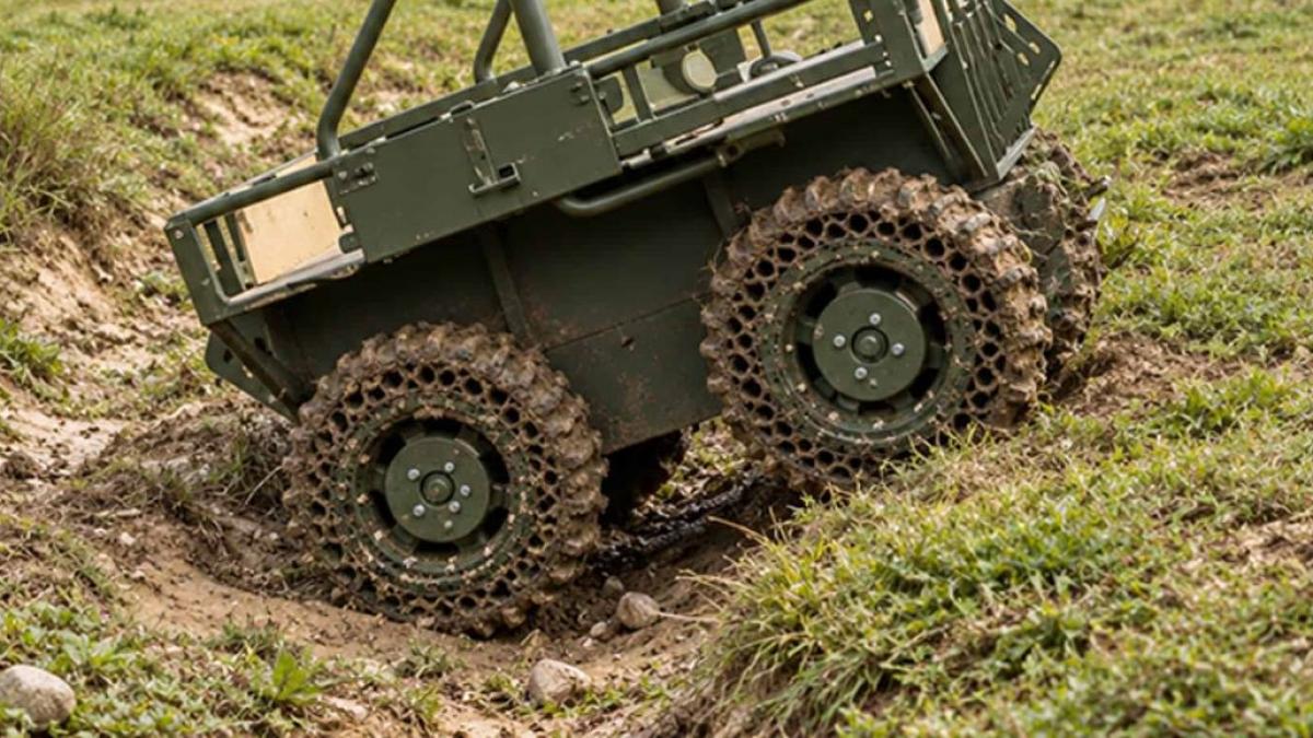 Tehnologie ucraineană: Roți fără aer pentru roboți militari, proiectate prin imprimare 3D