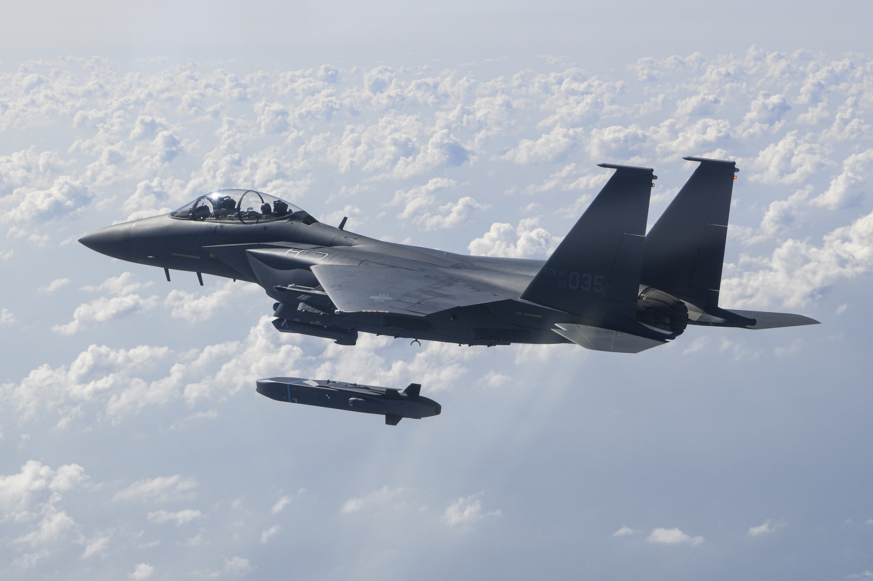 Lockheed Martin introduce racheta AIM-260 JATM pentru a contracara amenințările aeriene ale Chinei