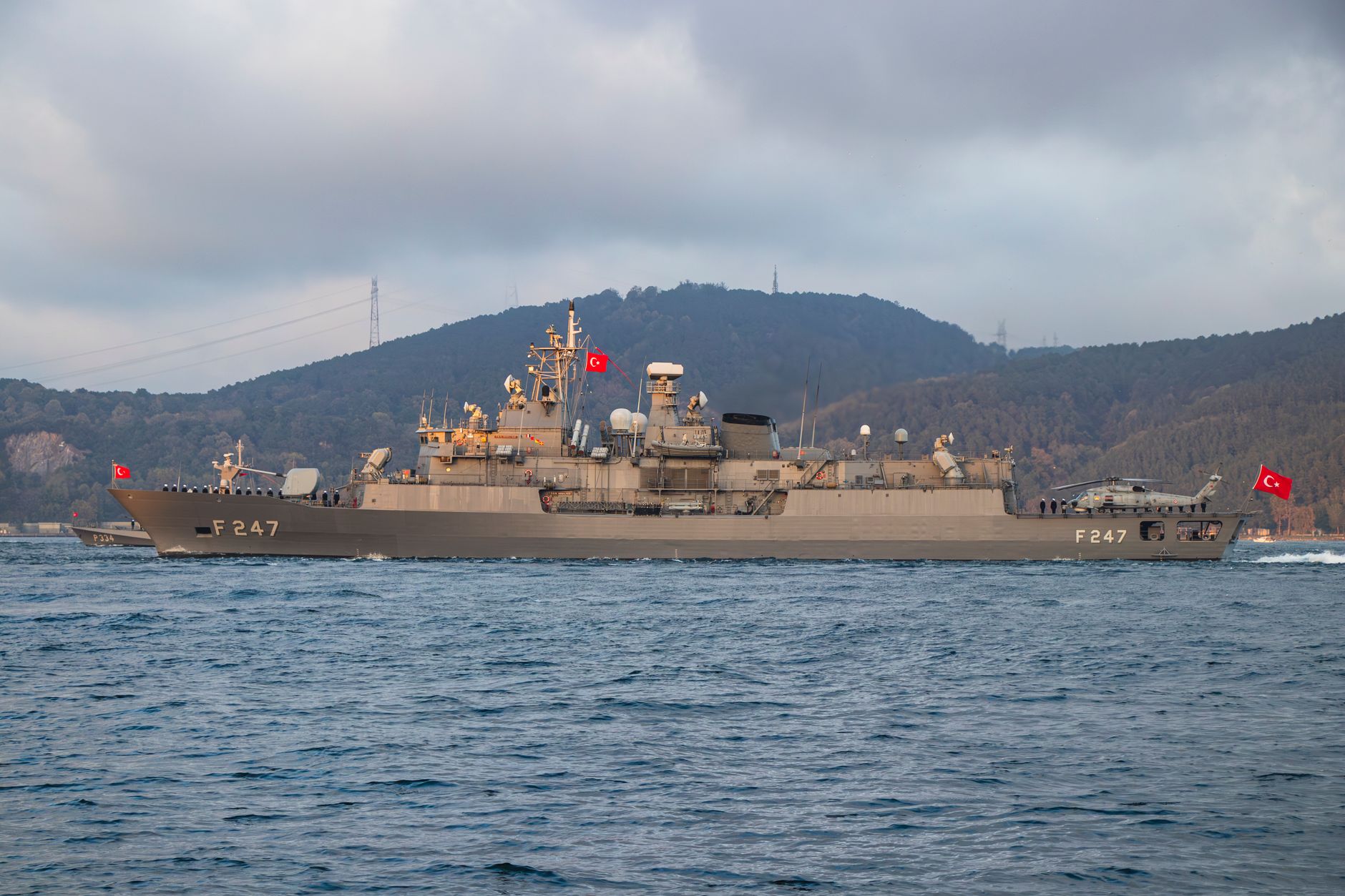 NATO va trimite resurse suplimentare în Marea Neagră după atacurile asupra navelor comerciale