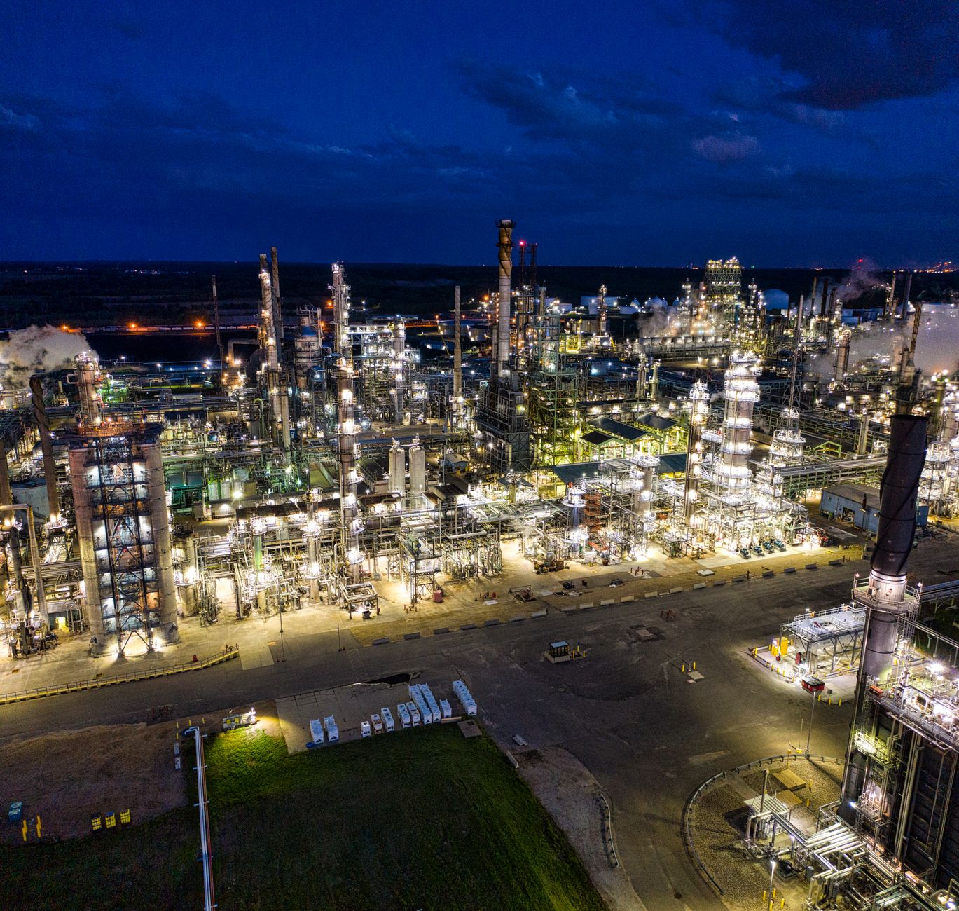 Prețurile petrolului cresc spre 111 dolari pe baril pe fondul instabilității din Orientul Mijlociu