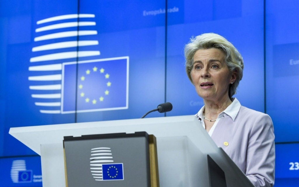 Polonia și alte state europene contestă redirecționarea fondurilor SAFE către industria de apărare a Ucrainei