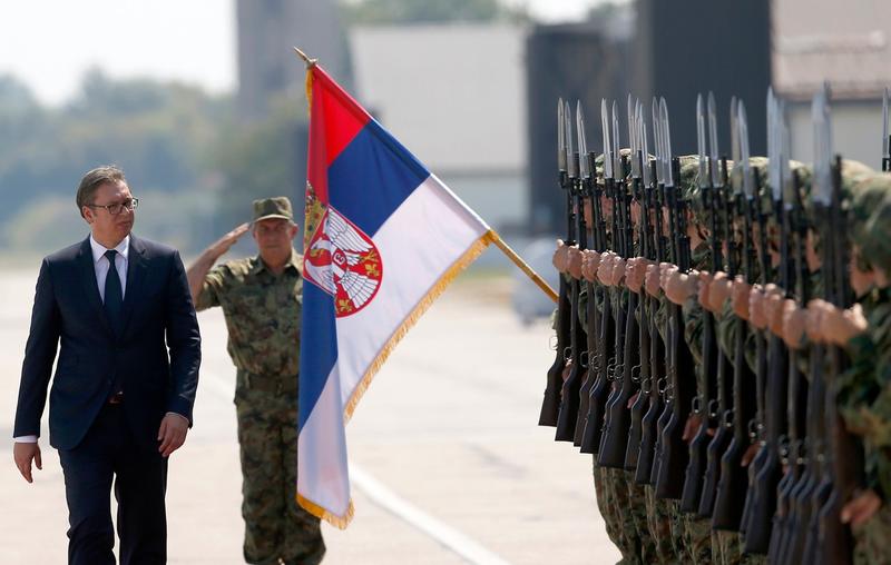 Serbia lansează producția de drone militare în parteneriat cu o companie din Israel