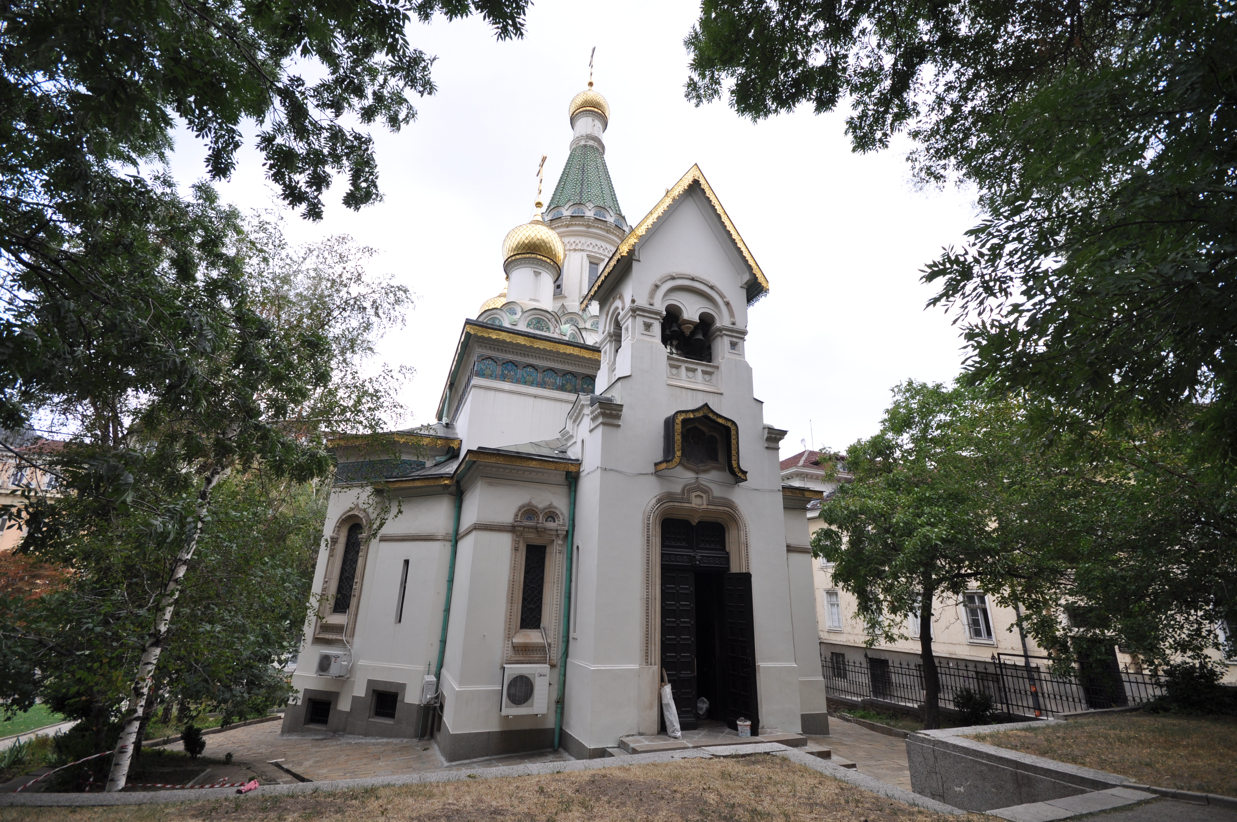 Mesaj de solidaritate din partea Patriarhului Daniel după atacul terorist asupra unei biserici din Iordania