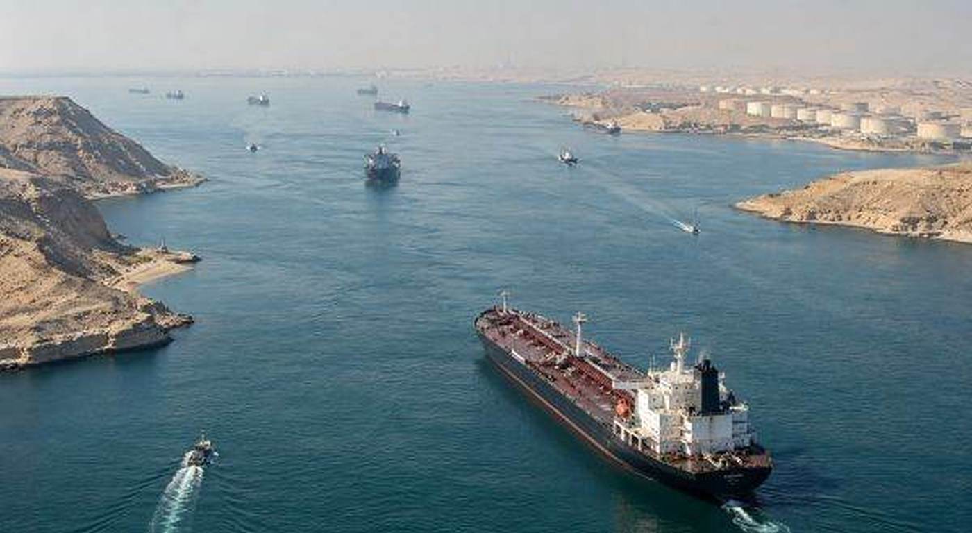 CENTCOM: Peste 1,5 miliarde de barili de petrol au trecut prin Strâmtoarea Ormuz sub protecția SUA