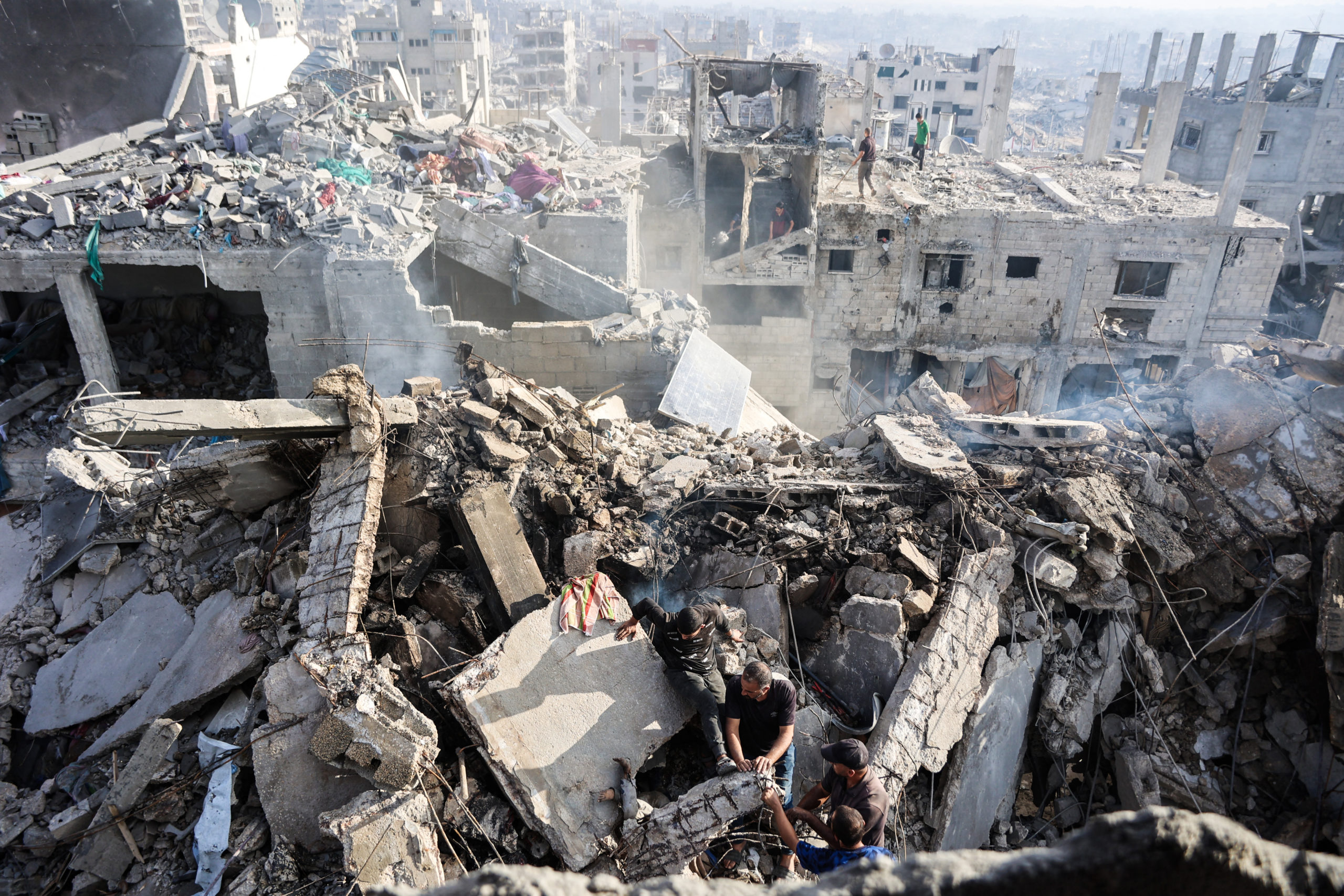 Raport ONU: Israelul a continuat să comită acte de genocid în Gaza și după încetarea focului