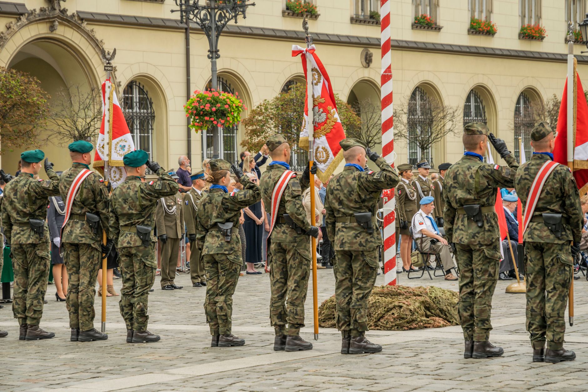 Grupul celor Cinci puteri europene cere rol sporit în NATO, dar subordonat sprijinului SUA