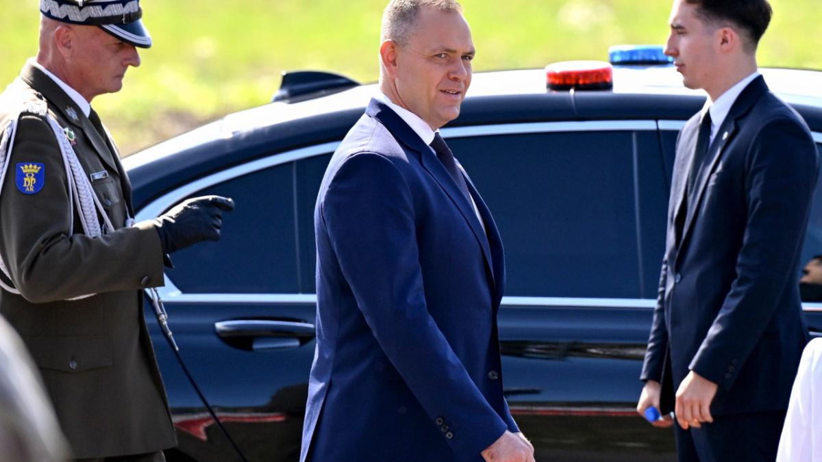 Donald Trump sugerează înființarea unei baze militare americane în Polonia