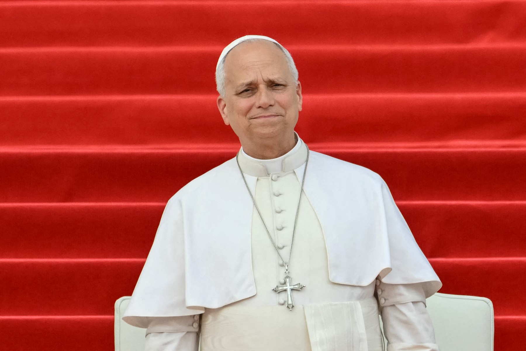 Impactul diagnosticului de cancer al Papei Leon asupra percepției asupra papalității