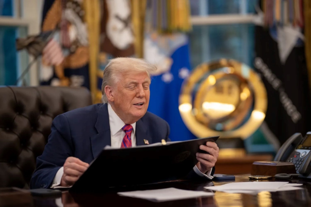 Trump anunță organizarea unei întâlniri între Putin și Zelenski pentru relansarea negocierilor de pace