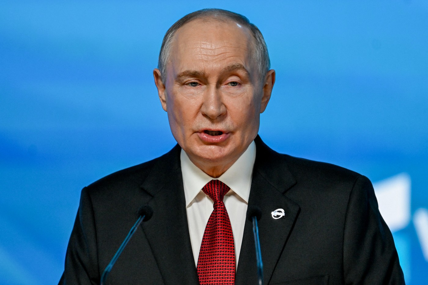 Putin atacă Occidentul la summitul Rusia-Africa, promovând Moscova ca partener strategic