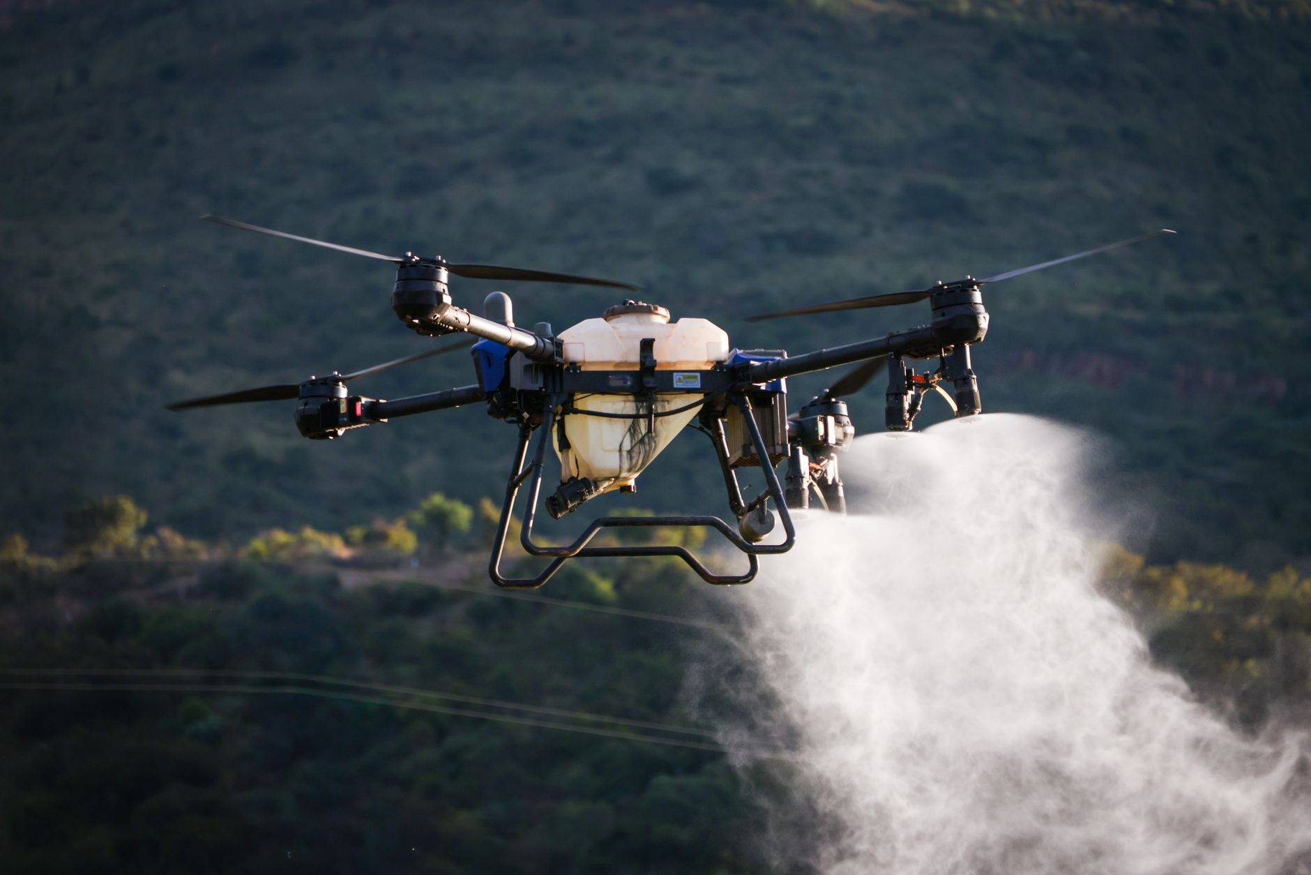 Coreea de Nord testează drone de atac și rachete, Kim Jong Un cere superioritate tehnologică prin forță