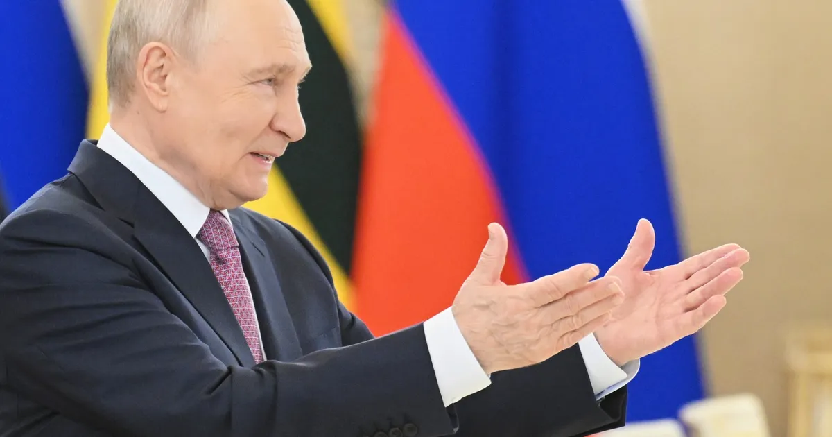 Rusia a lovit infrastructura energetică a Ucrainei: sute de mii de familii fără curent