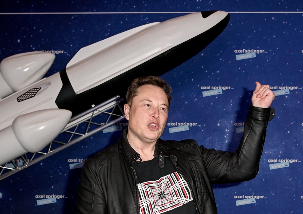 Dependența Ucrainei de Starlink: Riscul ca deciziile lui Elon Musk să schimbe echilibrul de pe front