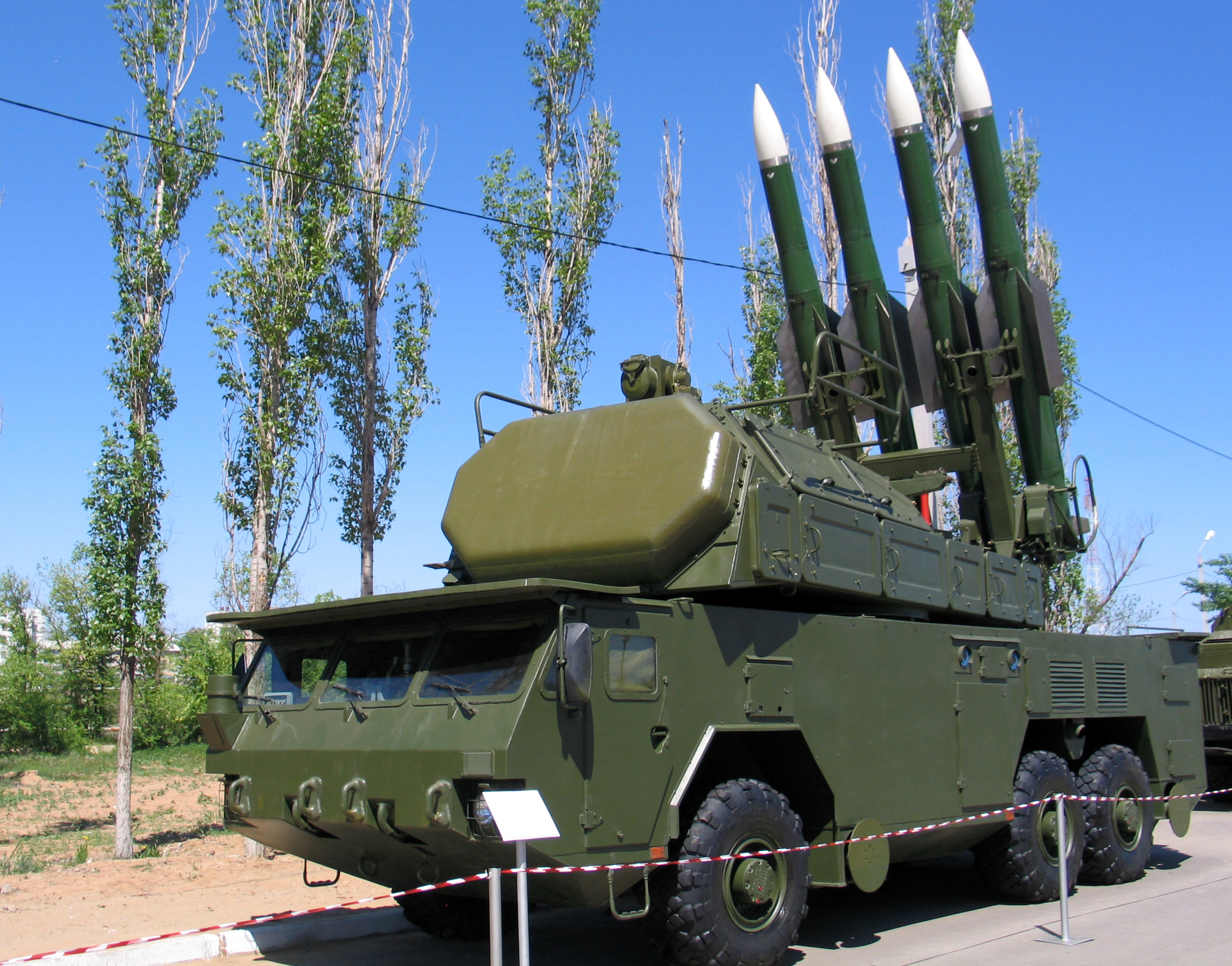 Rusia folosește rachete de antrenament S-400 reconvertite pentru a lovi ținte în Ucraina