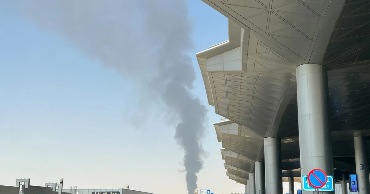 Atacuri cu rachete și drone asupra capitalei Arabiei Saudite și a portului petrolier Yanbu
