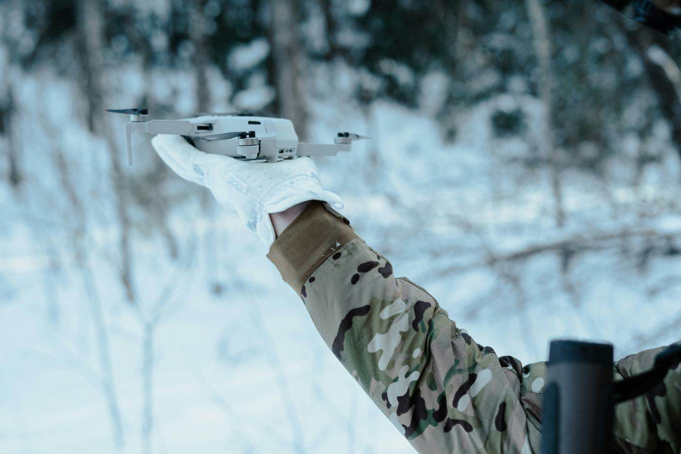 Atacuri cu rachete și drone asupra Riadului și infrastructurii energetice din Arabia Saudită