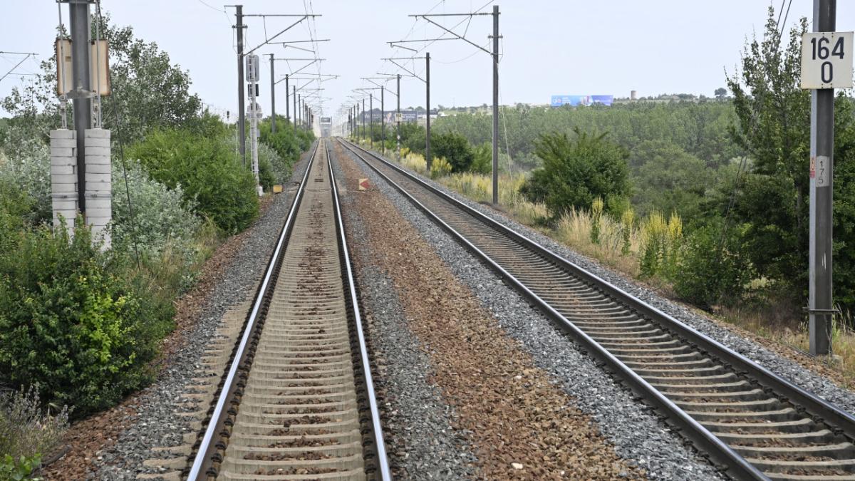 Dronă rusă a lovit un tren de pasageri la doar doi kilometri de granița de la Polonia