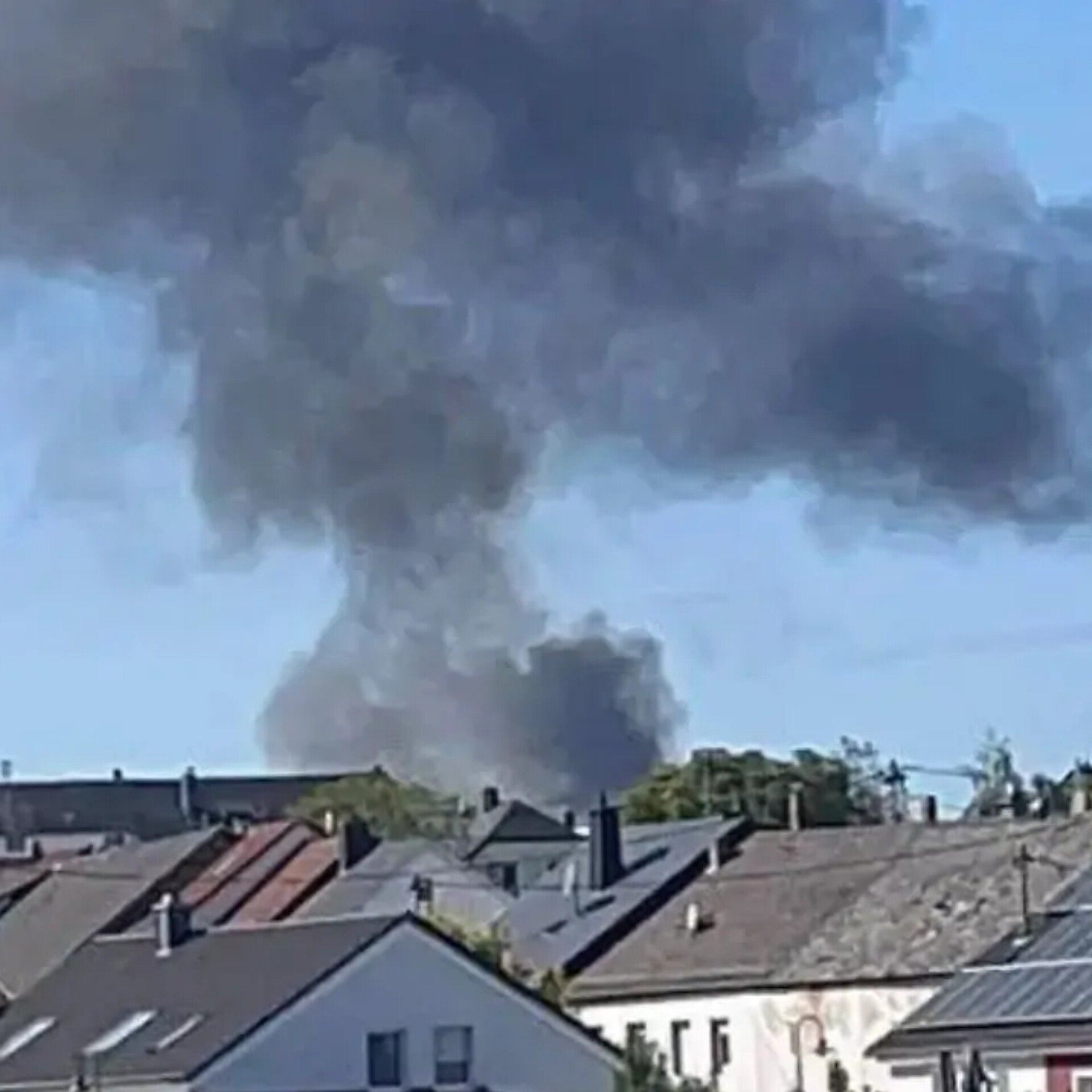 Un avion de vânătoare F-16 al Forțelor Aeriene ale SUA s-a prăbușit lângă baza Spangdahlem din Germania