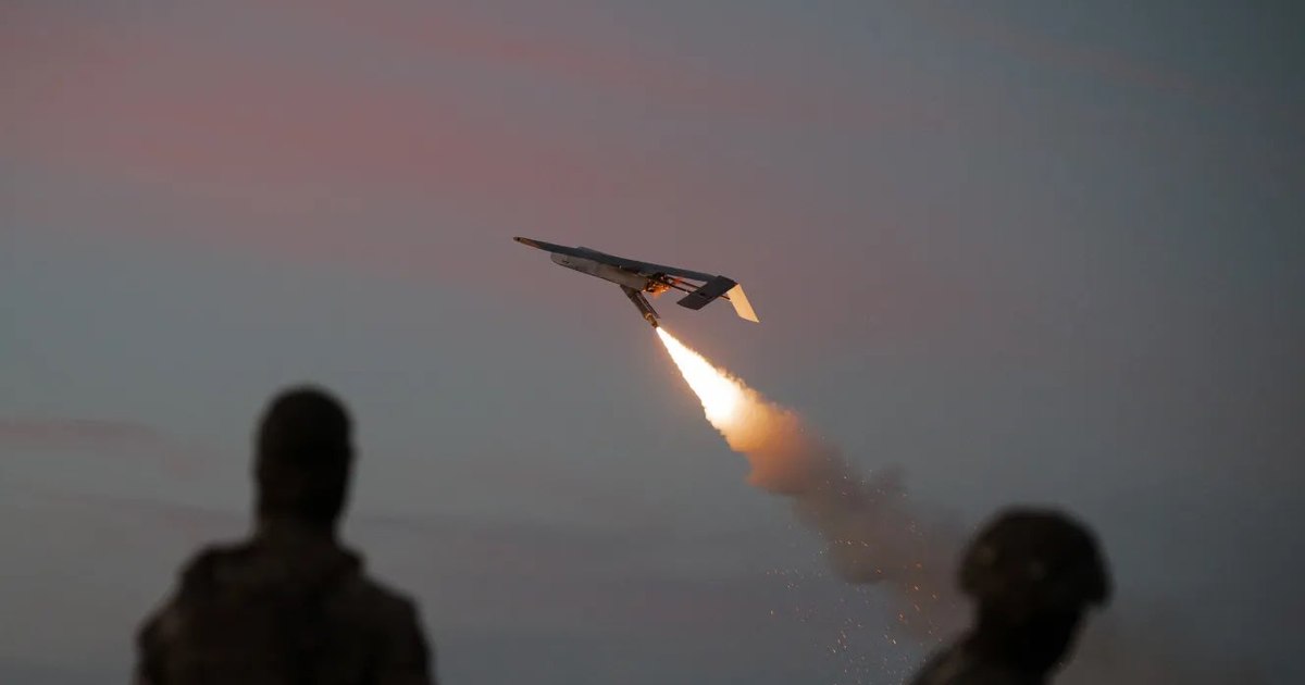 Războiul dronelor cu rază lungă: Ucraina și Rusia se luptă pentru supremația aeriană