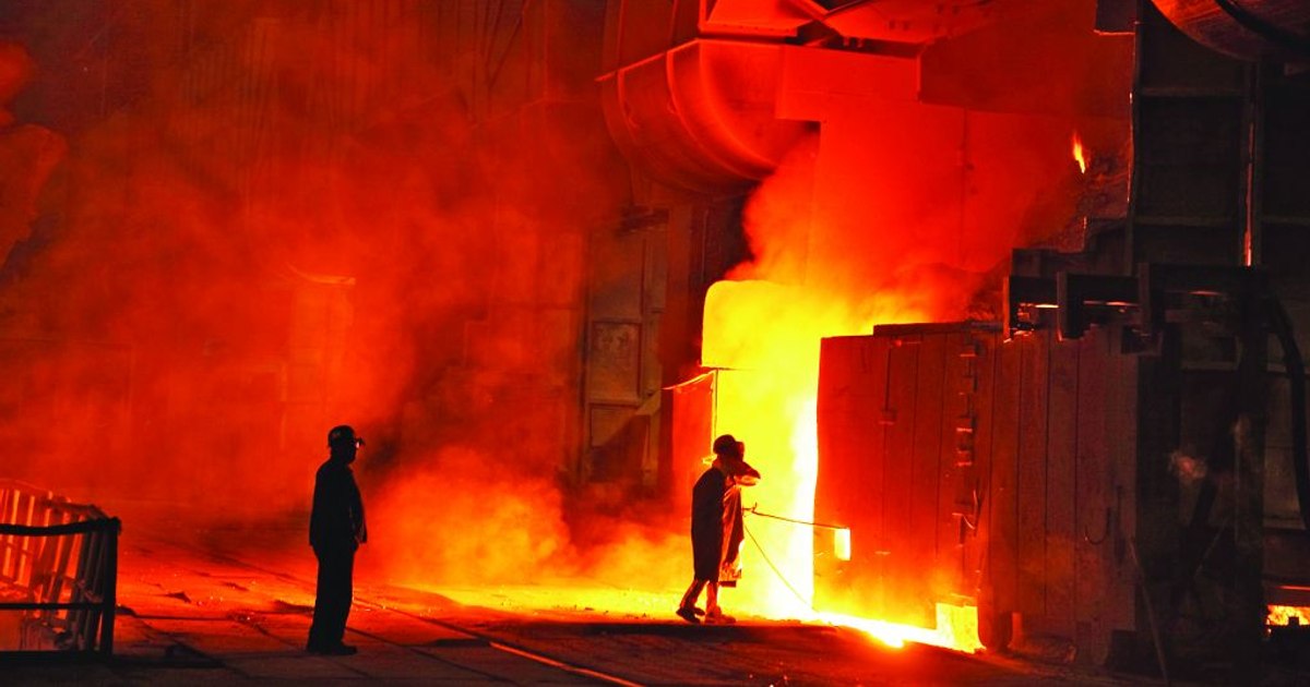 ArcelorMittal suspendă activitatea combinatului din Kryvyi Rih după atacuri rusești cu rachete