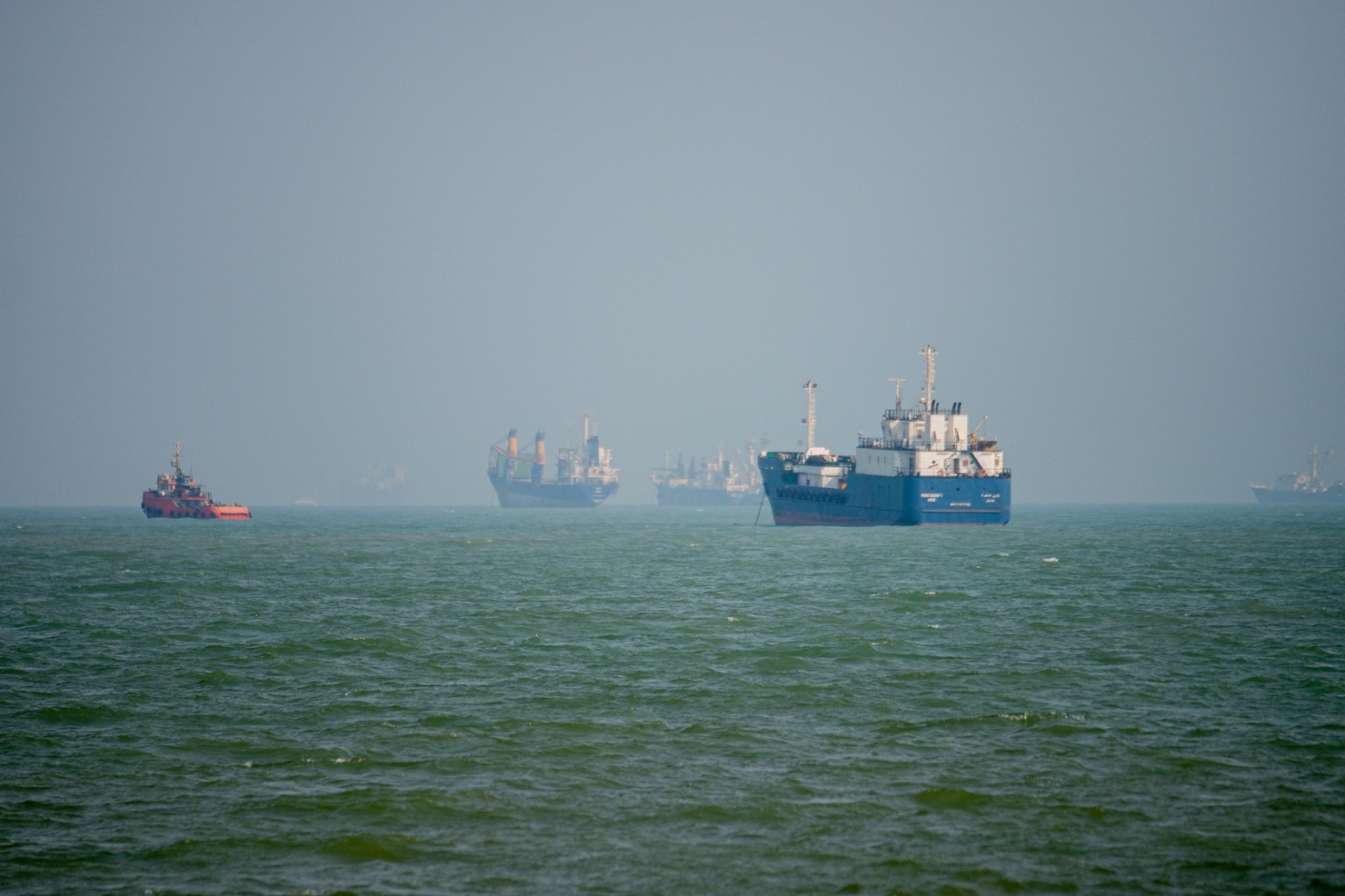 Iranul propune reluarea traficului maritim prin Strâmtoarea Ormuz în șapte zile