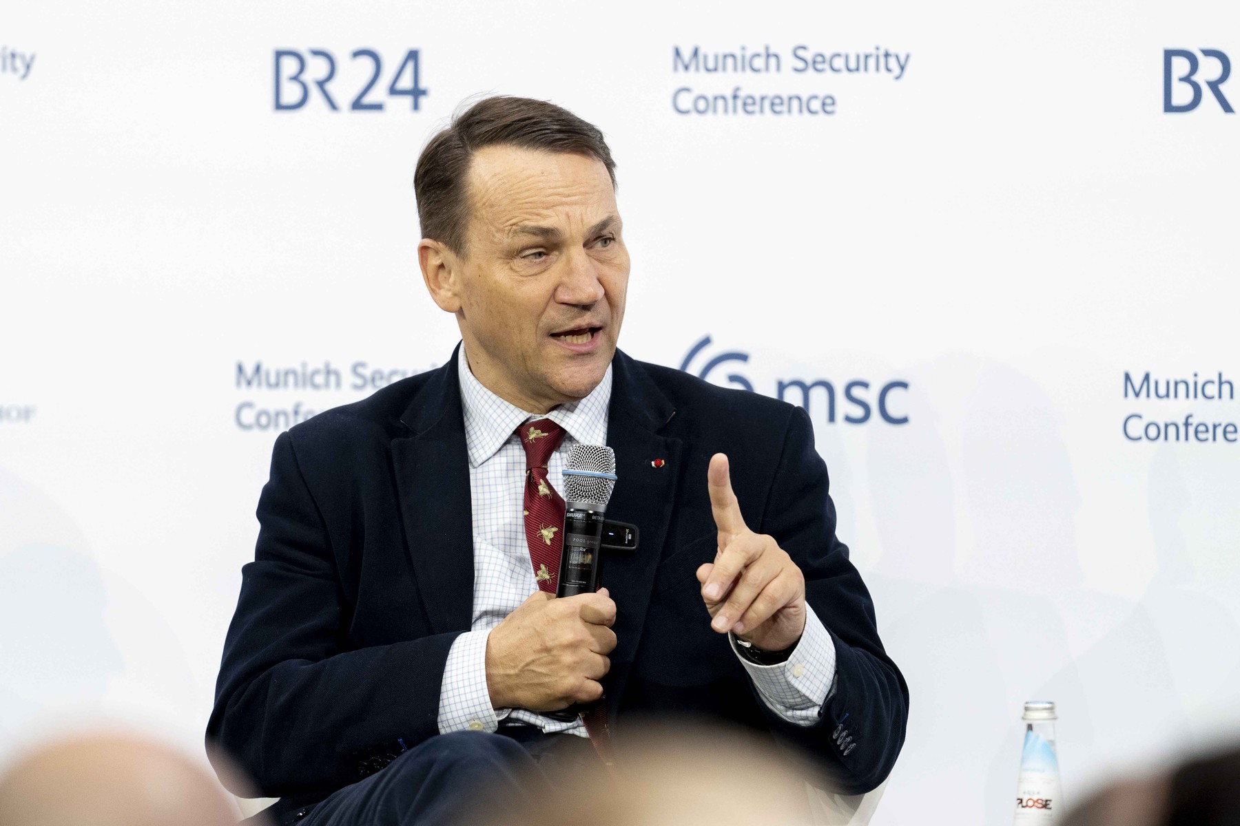 Ministrul polonez de Externe cere NATO intervenția asupra rachetelor rusești în spațiul aerian al Ucrainei