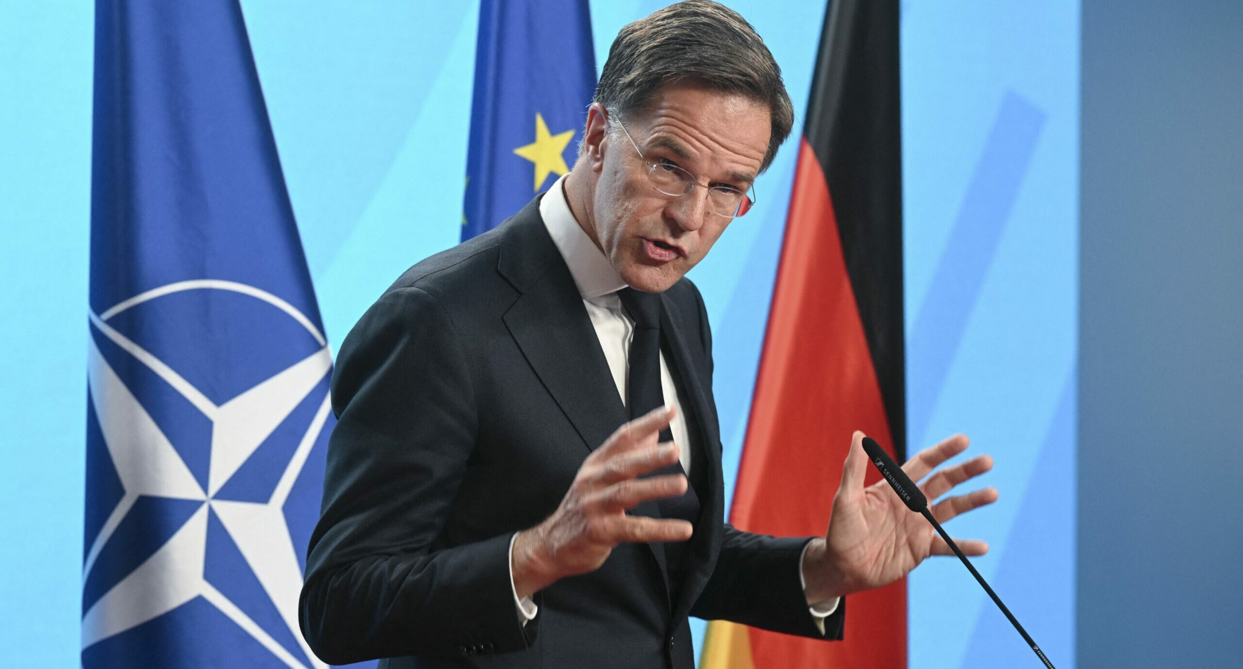 Mark Rutte avertizează asupra campaniei ruse de atacuri hibride împotriva flancului estic al NATO