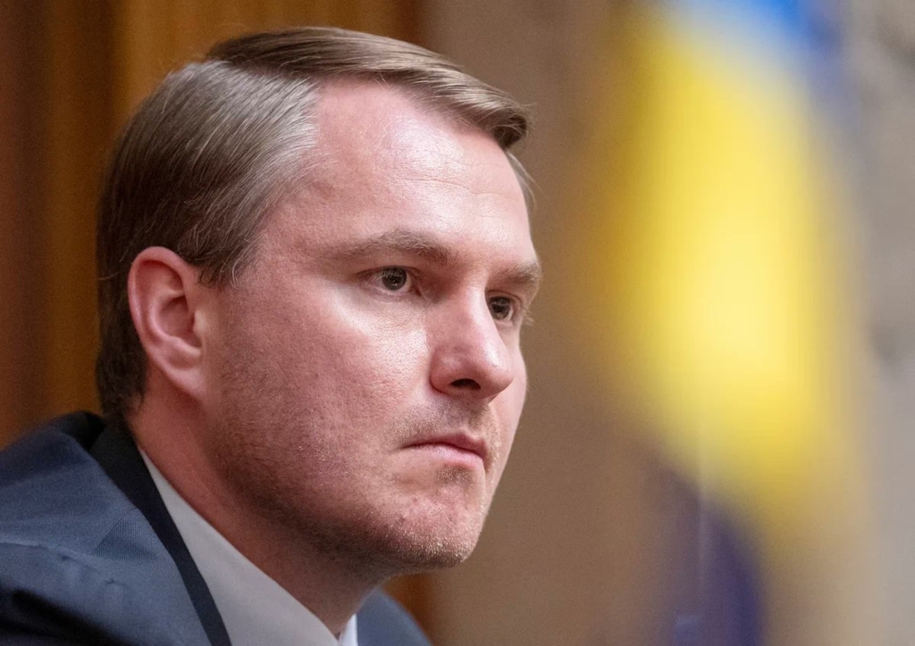 Zelenski l-a demis pe procurorul general Ruslan Kravcenko în urma unor acuzații de corupție