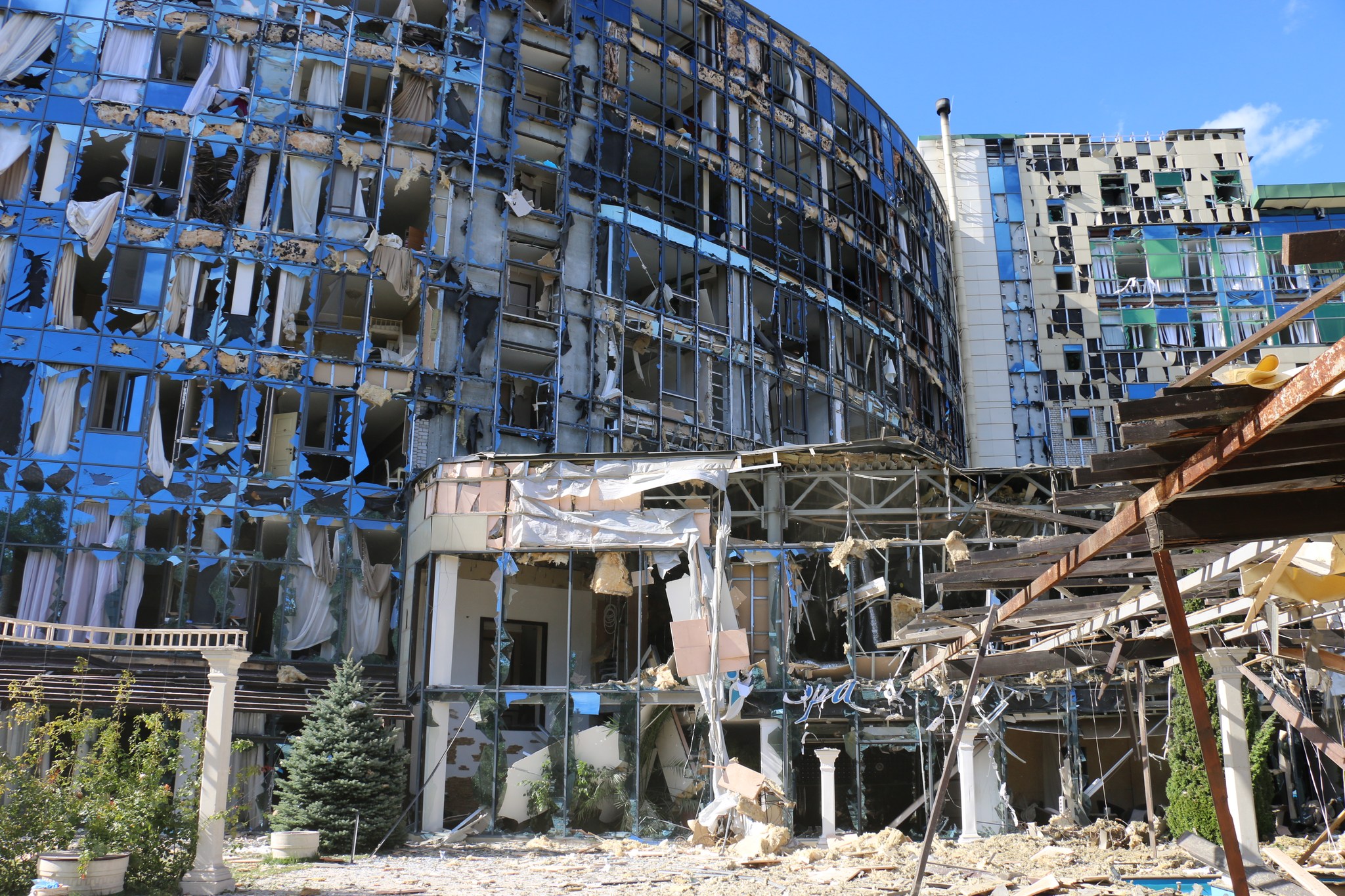 Zelenski acuză Rusia de abandonarea regulilor războiului prin atacuri masive asupra civililor