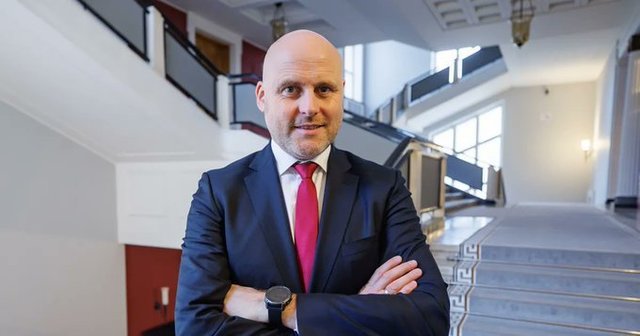 Alegeri naționale în Letonia: Andris Kulbergs mizează pe stabilitate în fața diviziunii provocate de Rusia