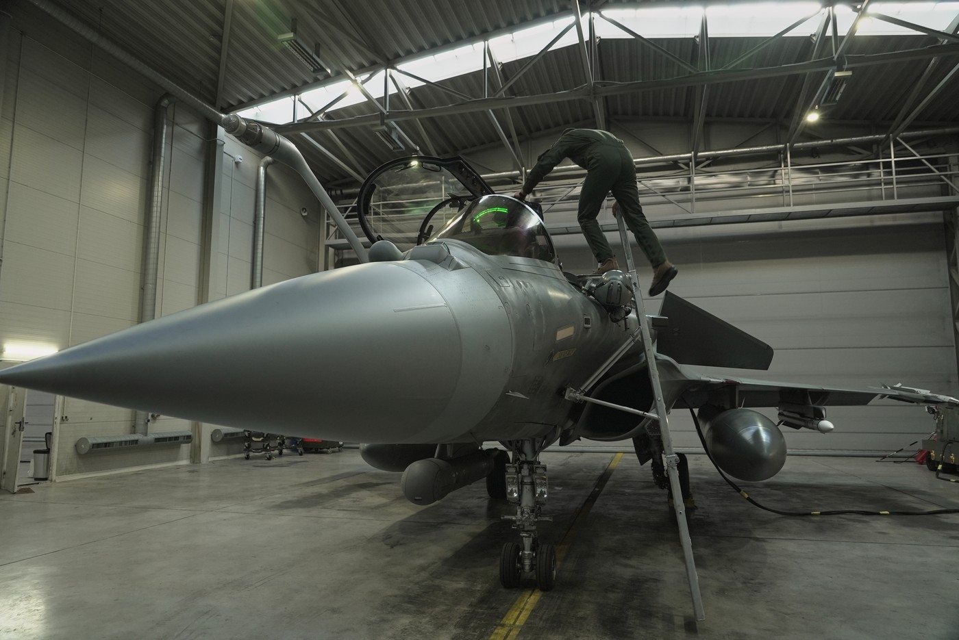 Alertă de securitate în Lituania: Avioanele NATO au decolat de urgență după semnalarea unui obiect neidentificat
