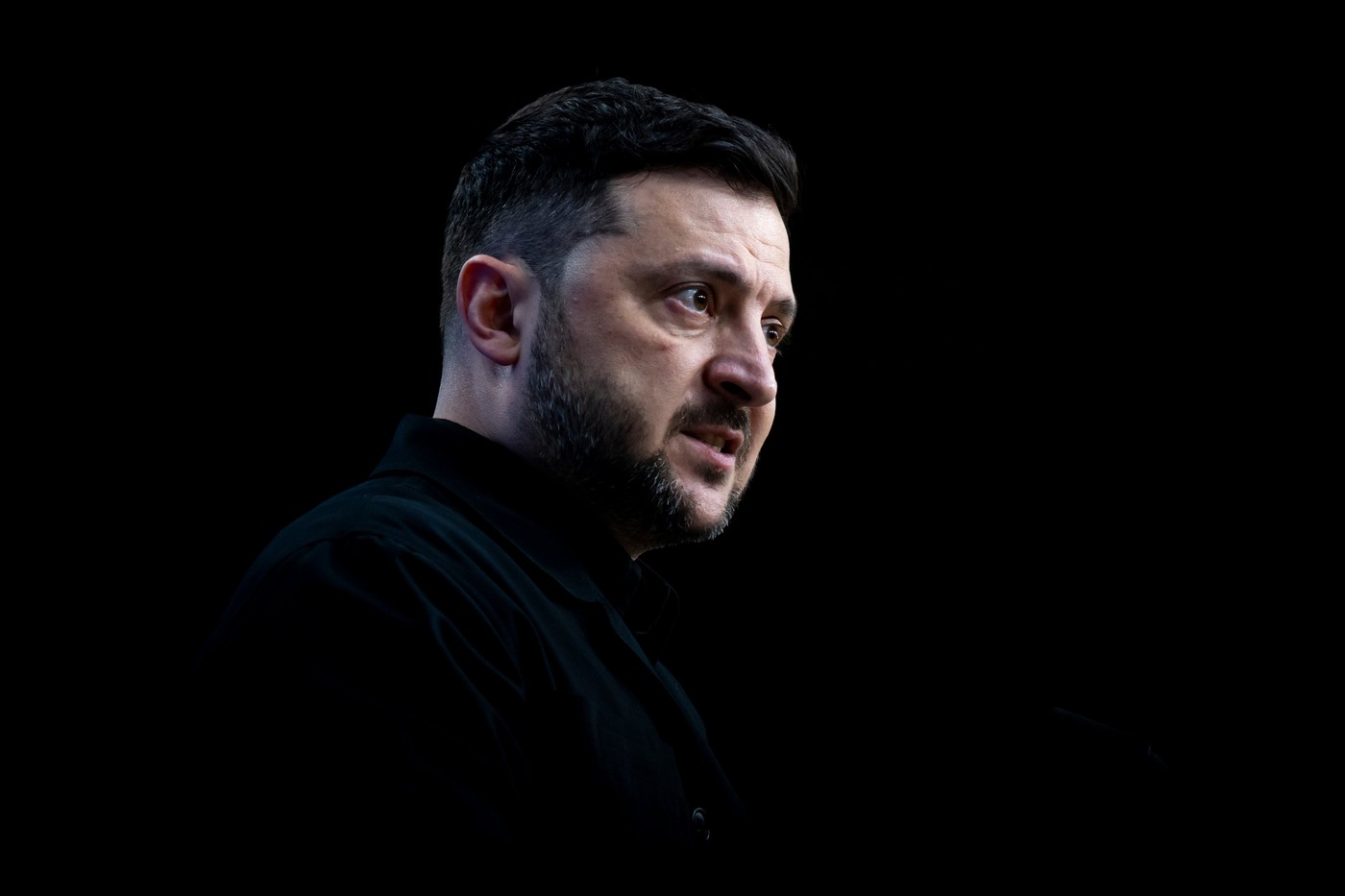 Zelenski avertizează despre noua doctrină de atac a Rusiei asupra civililor și anunță lovituri asupra rafinăriilor
