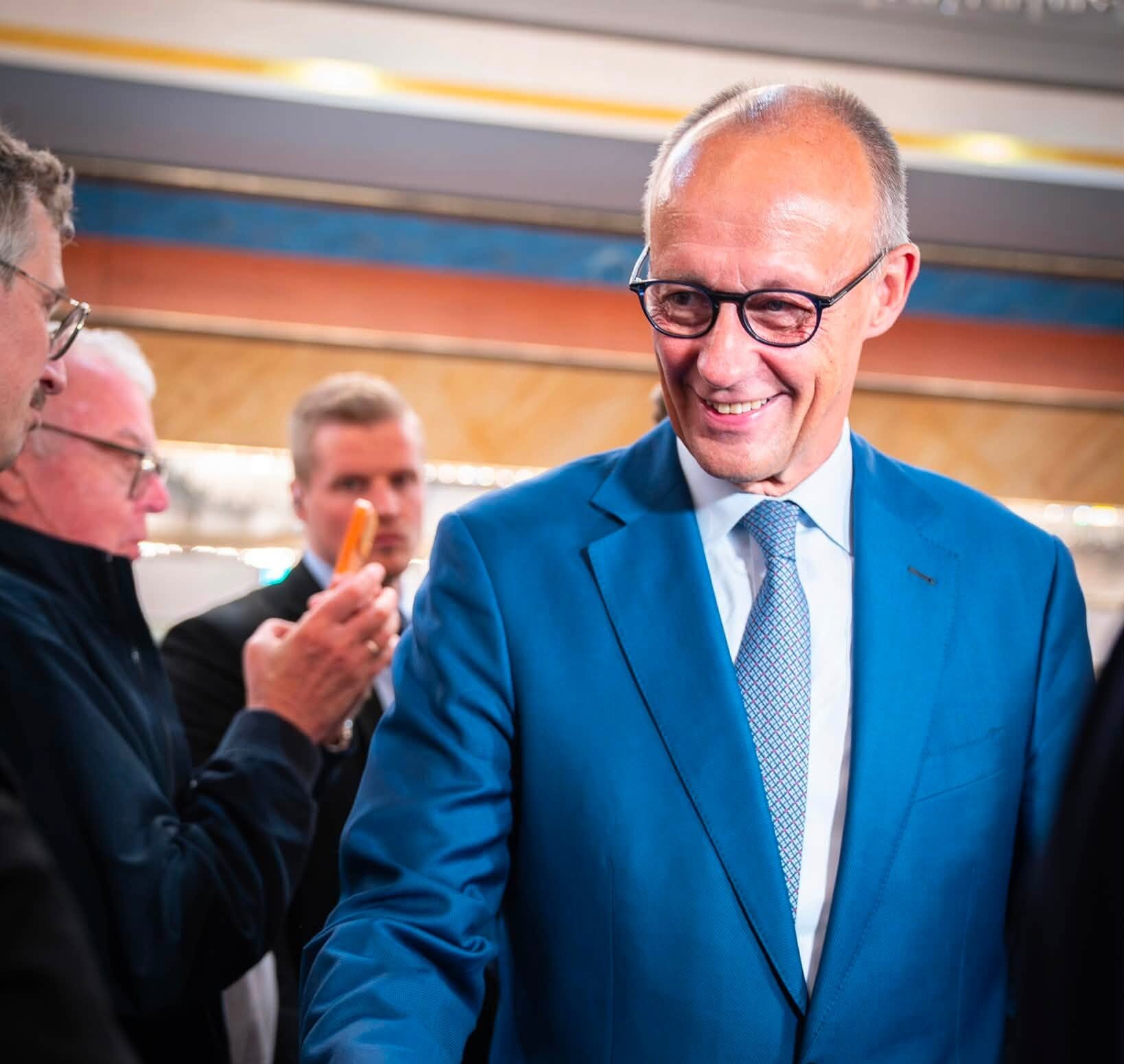 Friedrich Merz a ajuns la Kiev pentru o vizită neanunțată, alături de lideri ai industriei de apărare și energie