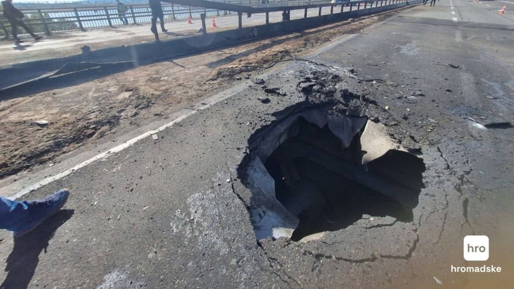 Rusia a lovit Podul de Nord din Kiev: infrastructură de termoficare și carosabil afectate